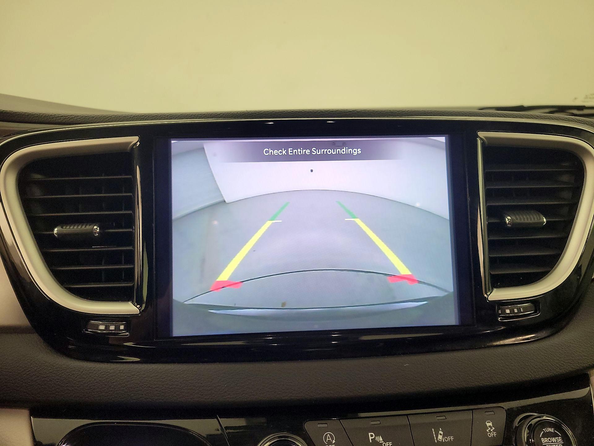 Thumbnail: 2023 Chrysler Pacifica - 14