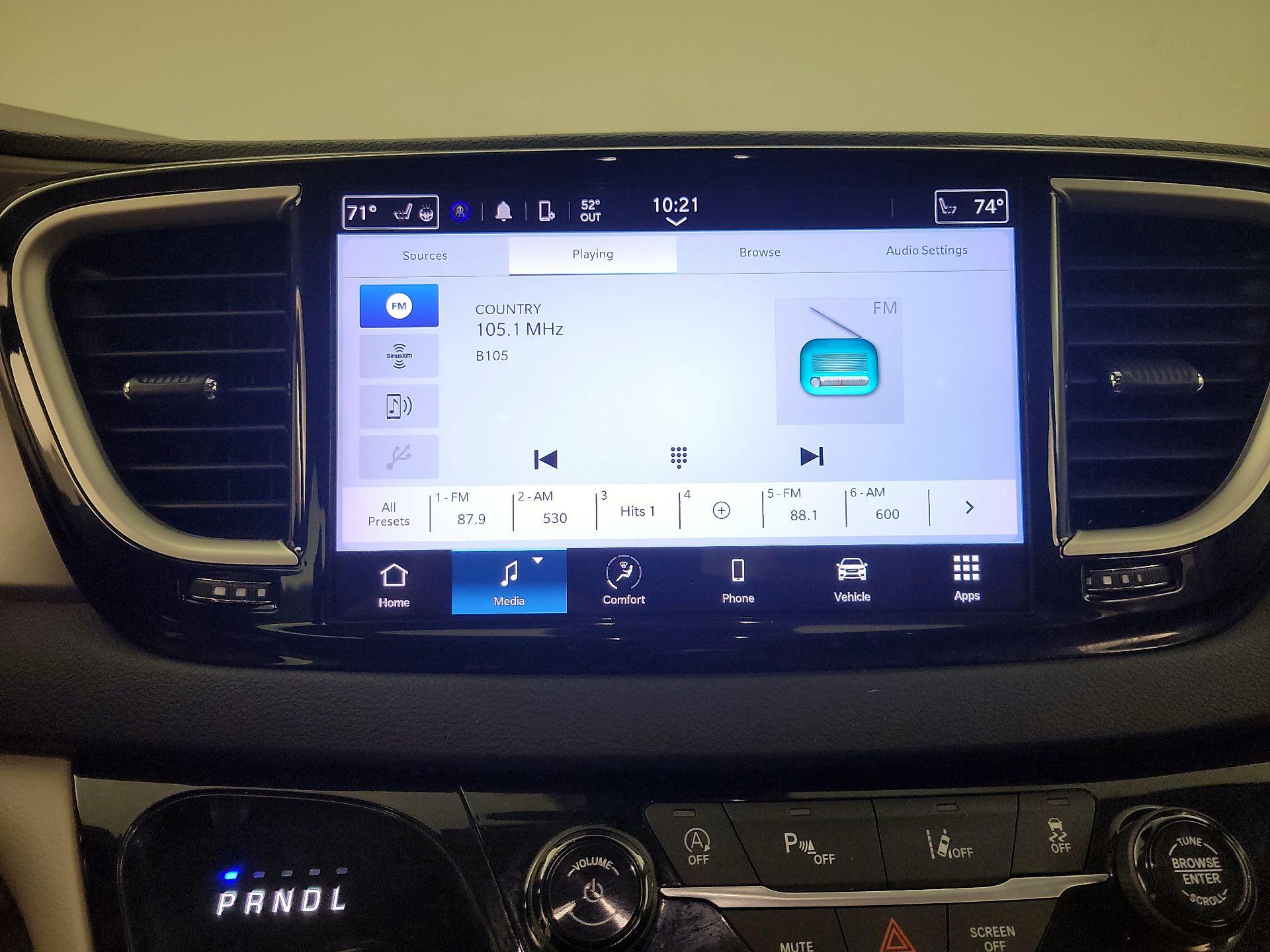 Thumbnail: 2023 Chrysler Pacifica - 15