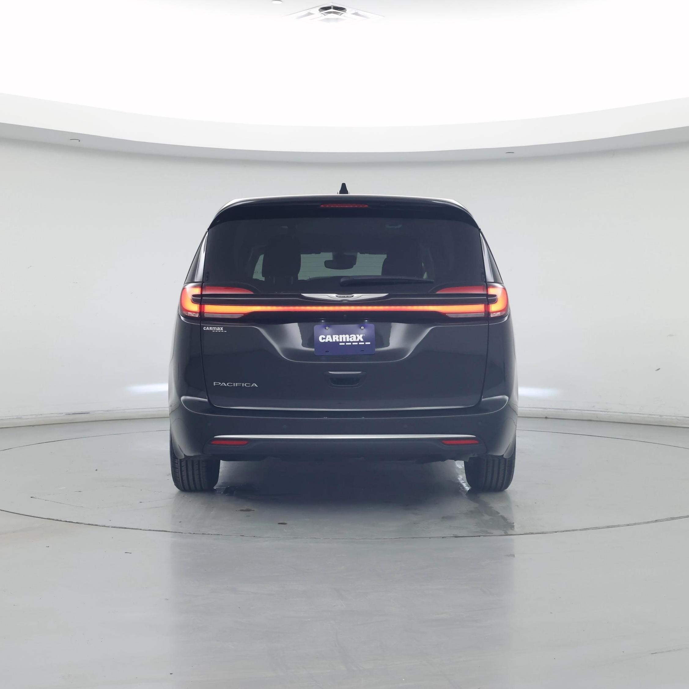 Thumbnail: 2023 Chrysler Pacifica - 6