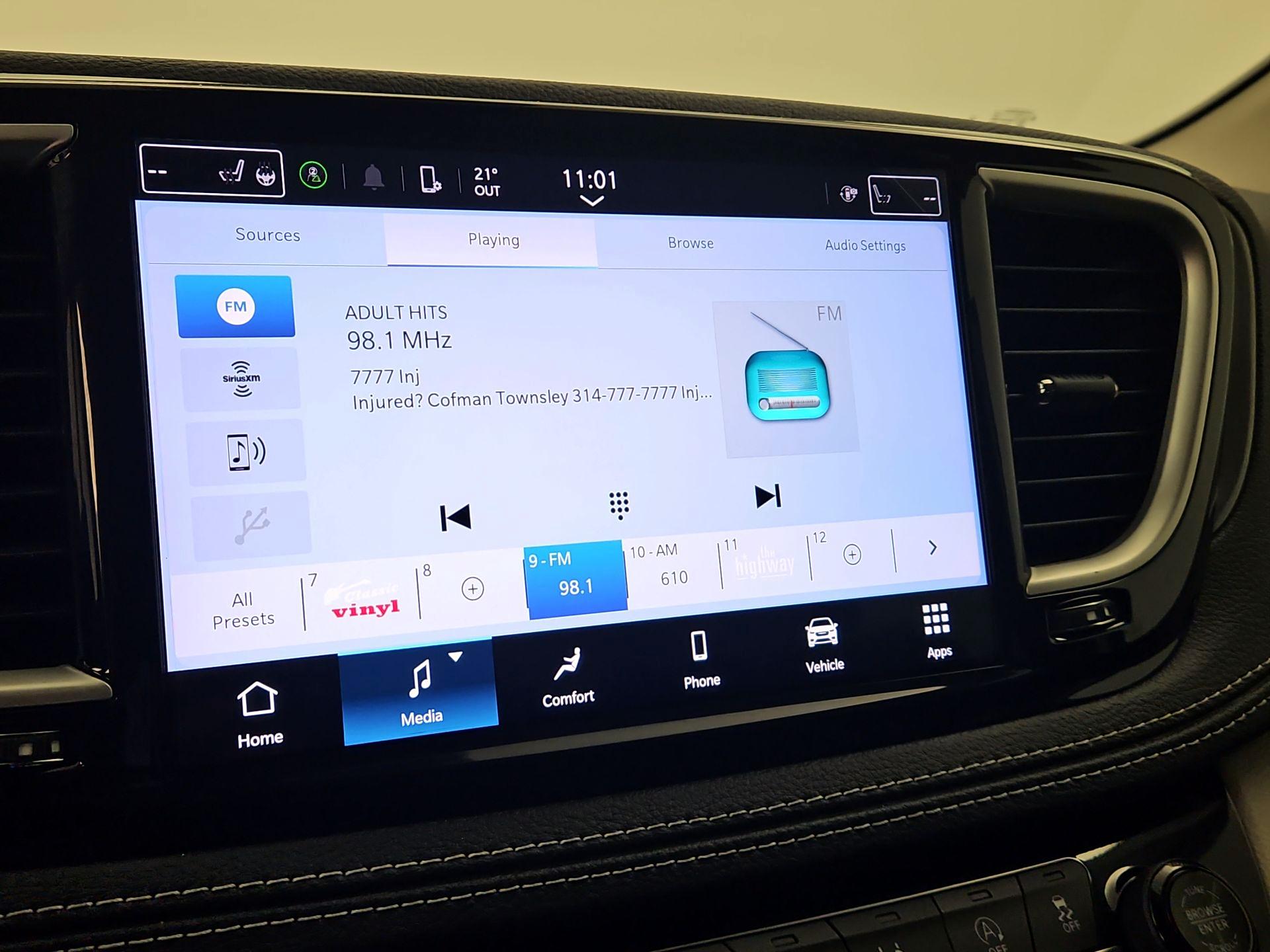 Thumbnail: 2023 Chrysler Pacifica - 15