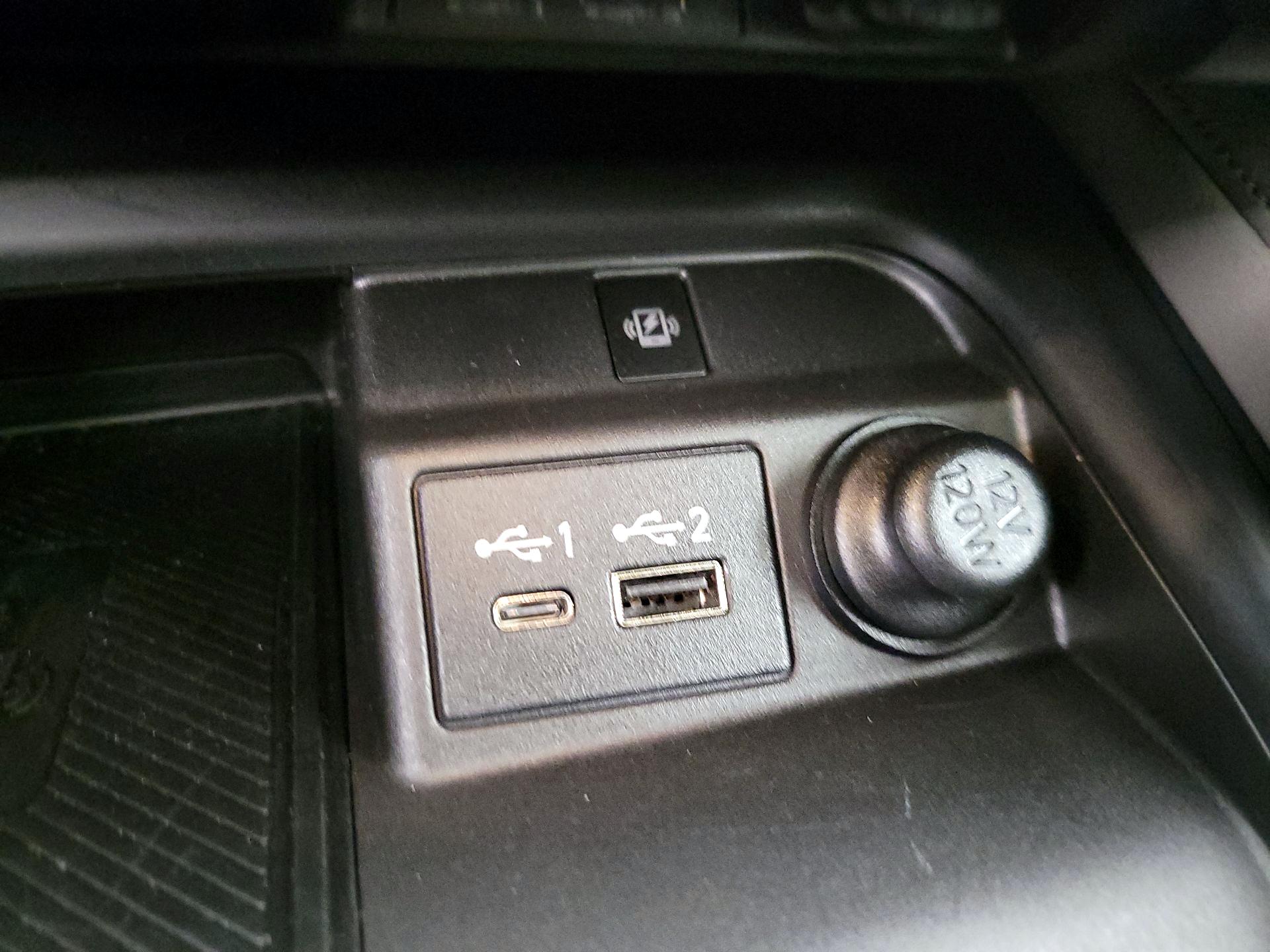 Thumbnail: 2023 INFINITI QX50 - 18