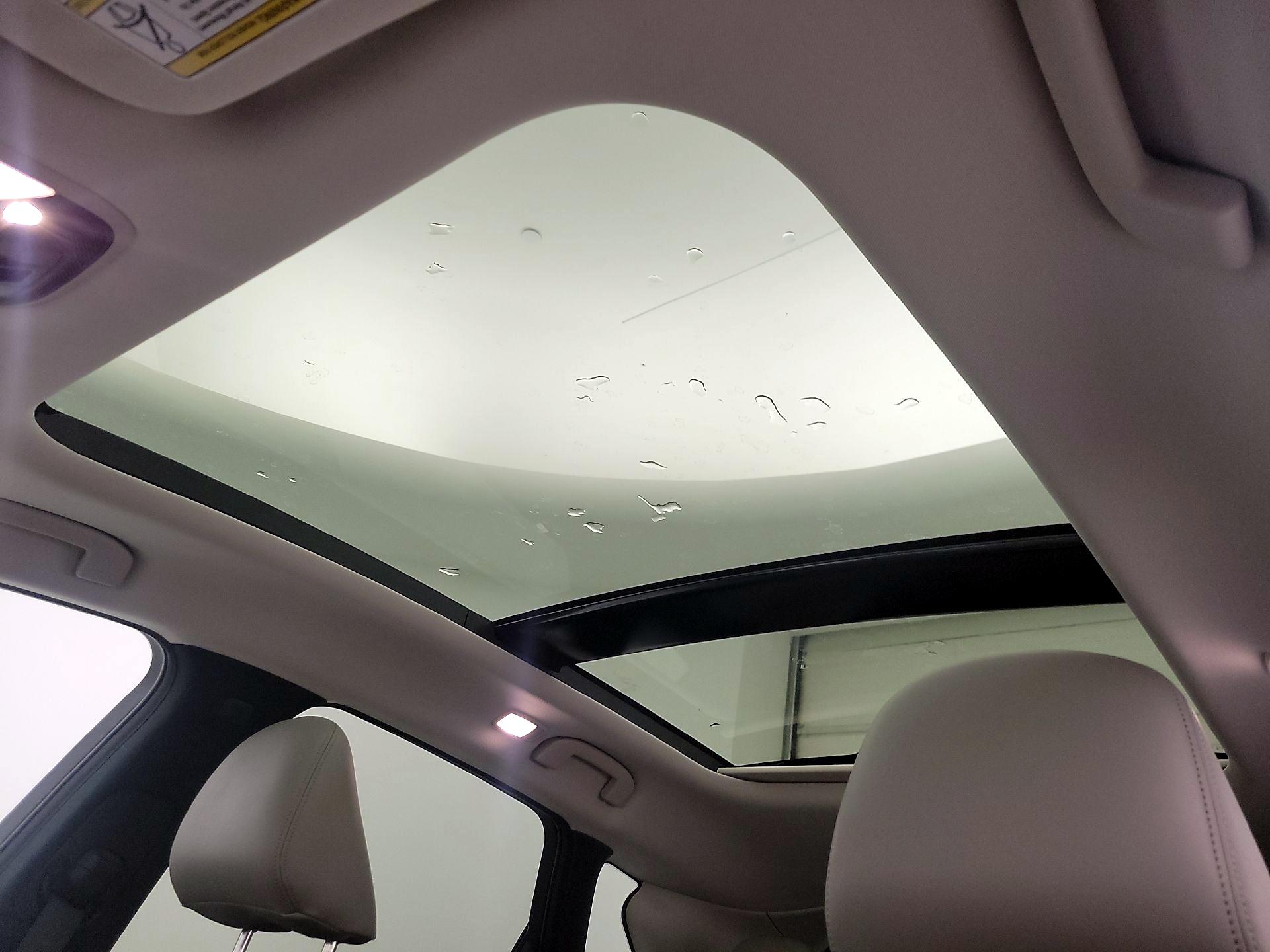 Thumbnail: 2023 INFINITI QX50 - 19