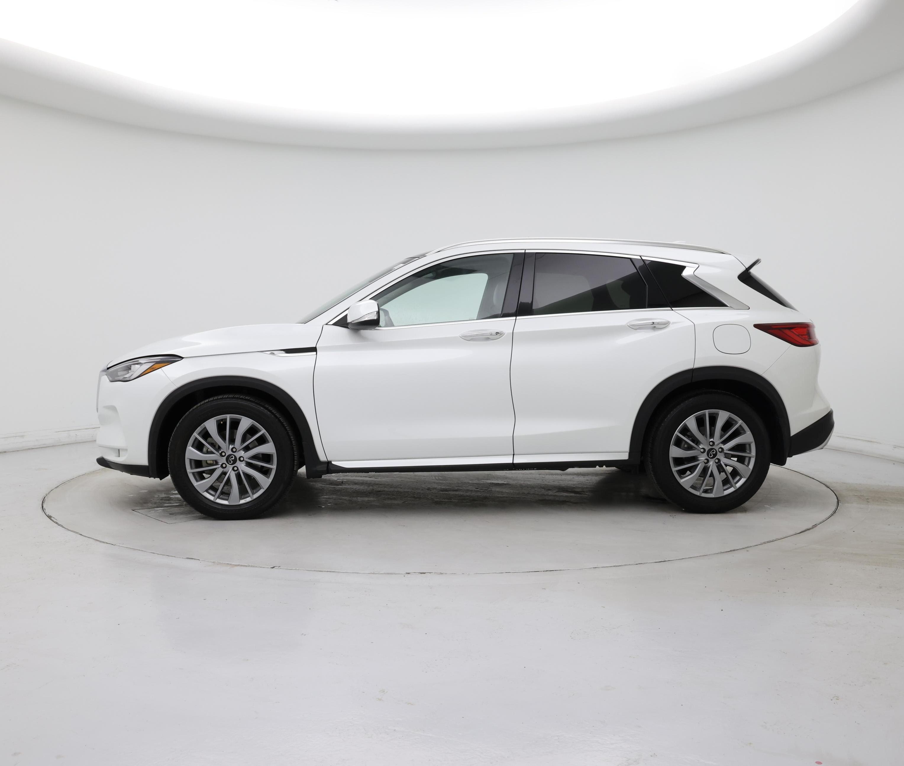 Thumbnail: 2023 INFINITI QX50 - 3