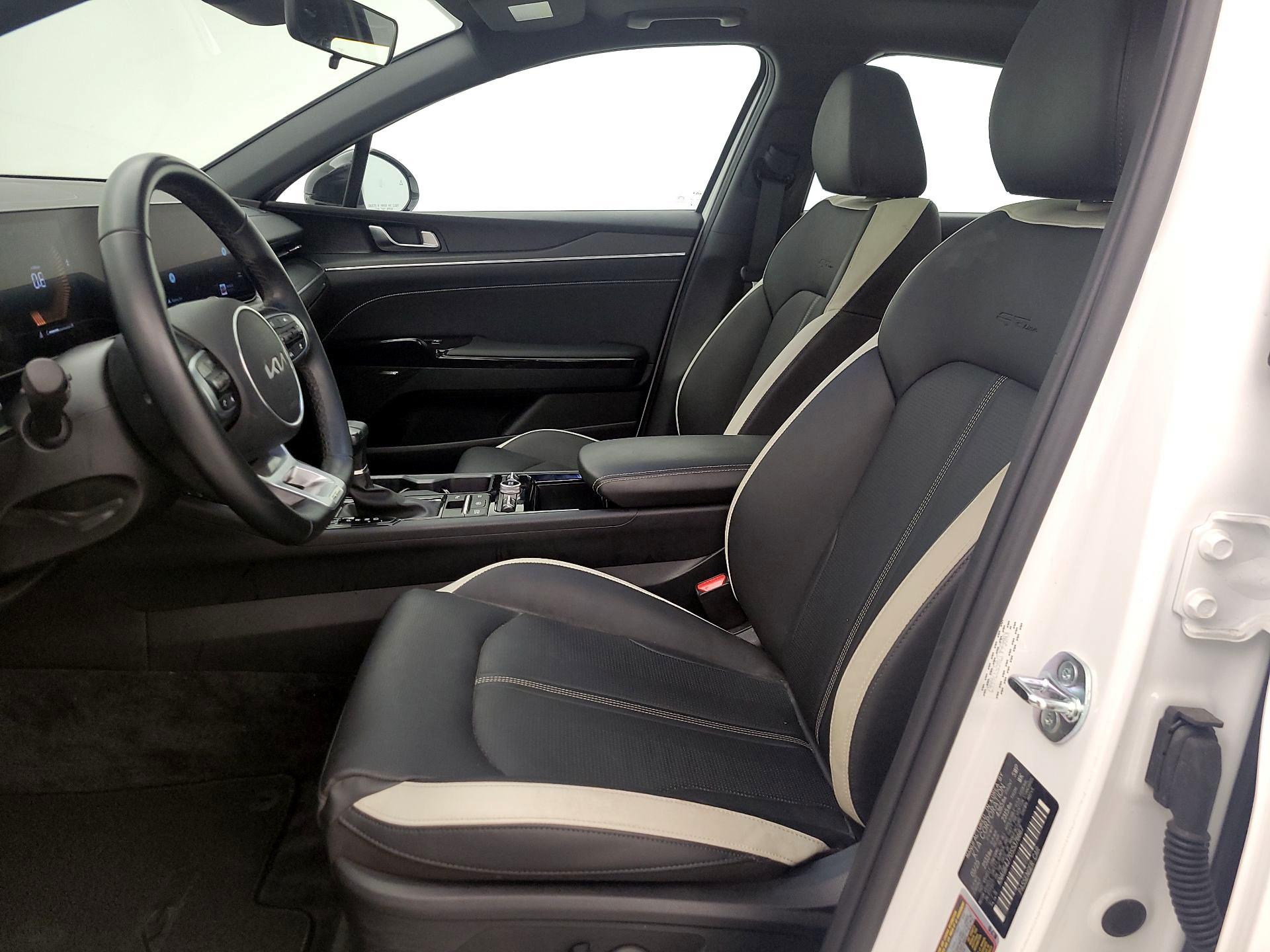 Thumbnail: 2025 Kia K5 - 11