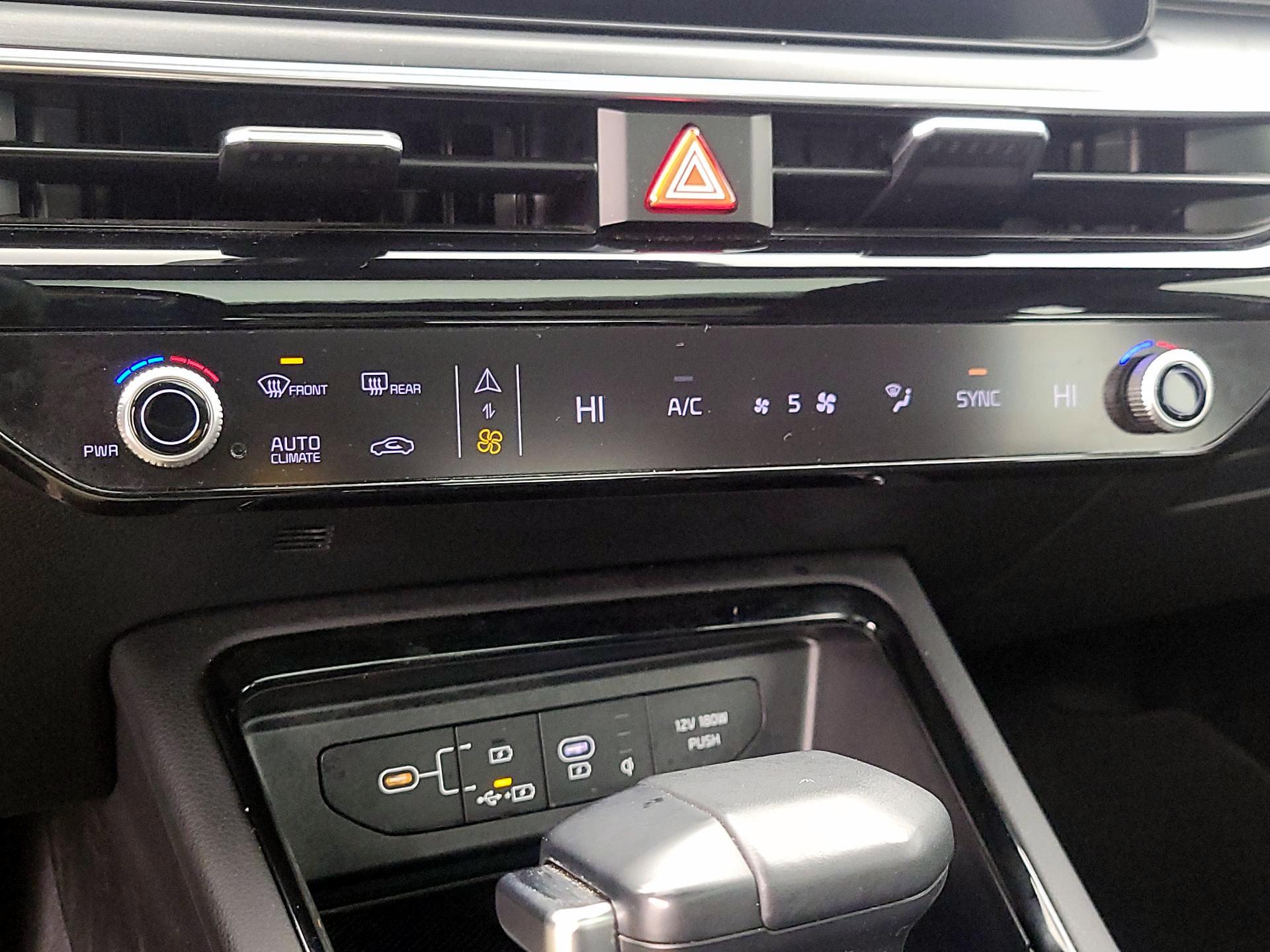 Thumbnail: 2025 Kia K5 - 17