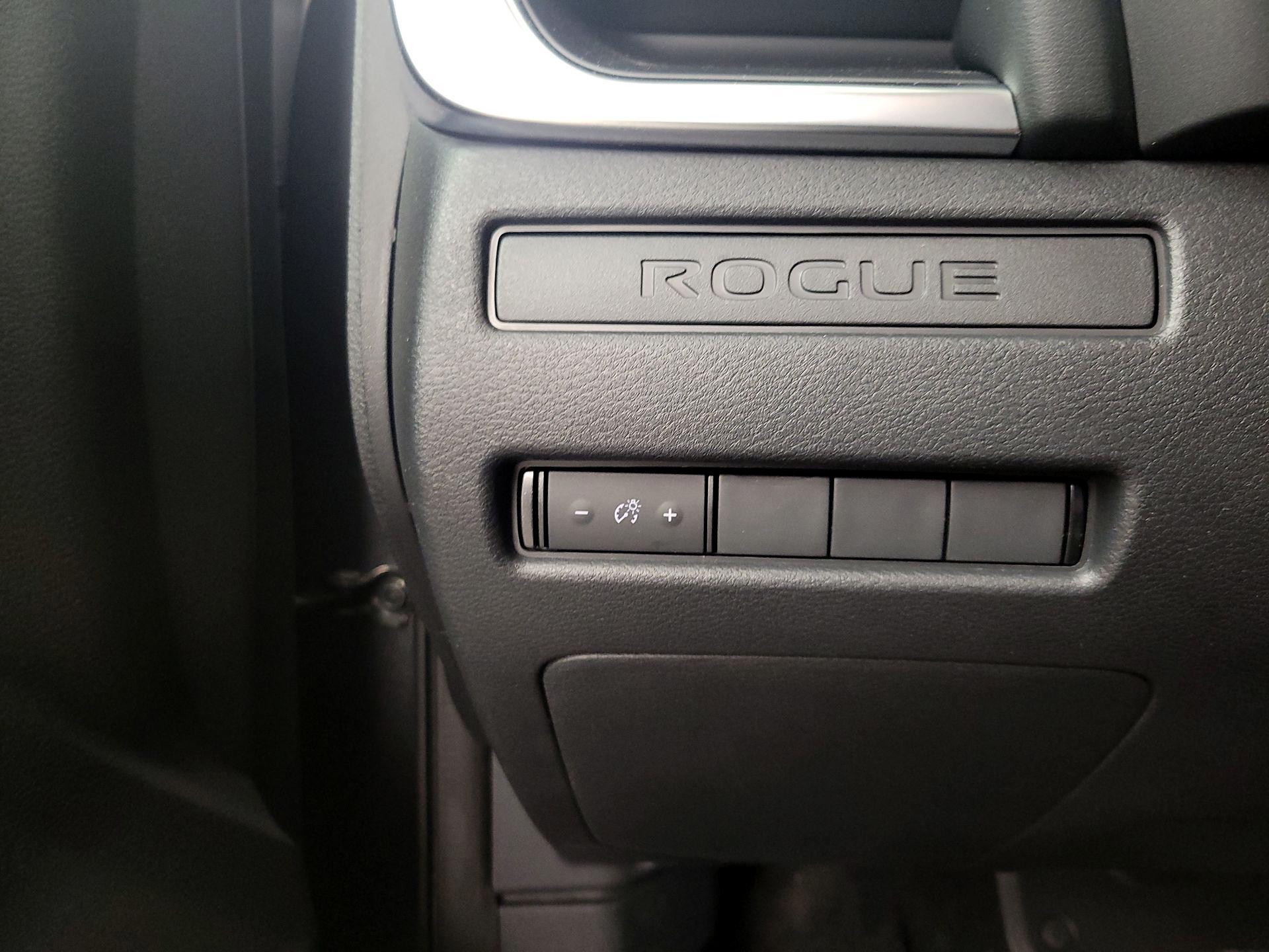 Thumbnail: 2023 Nissan Rogue - 13