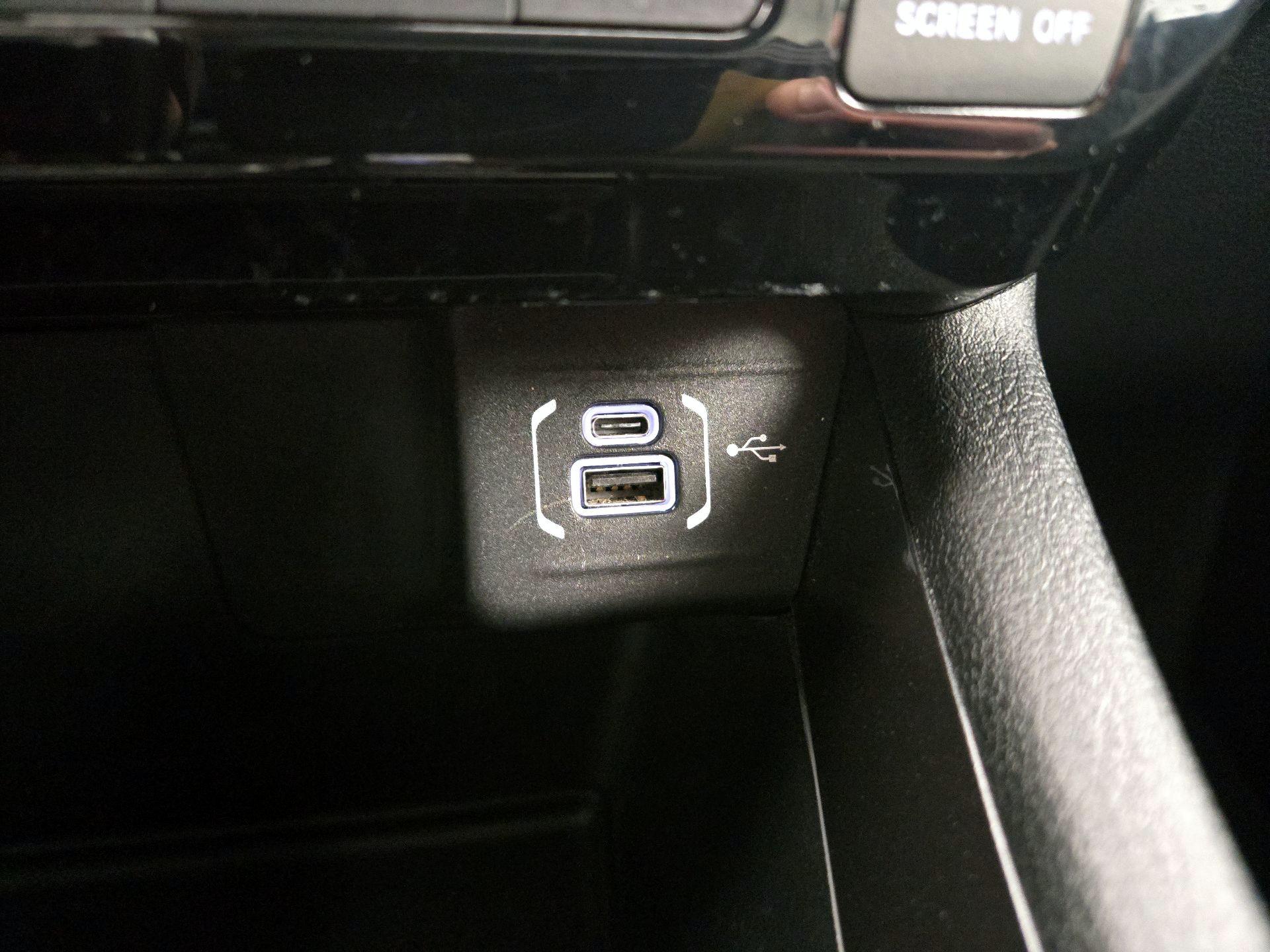 Thumbnail: 2022 Jeep Compass - 18