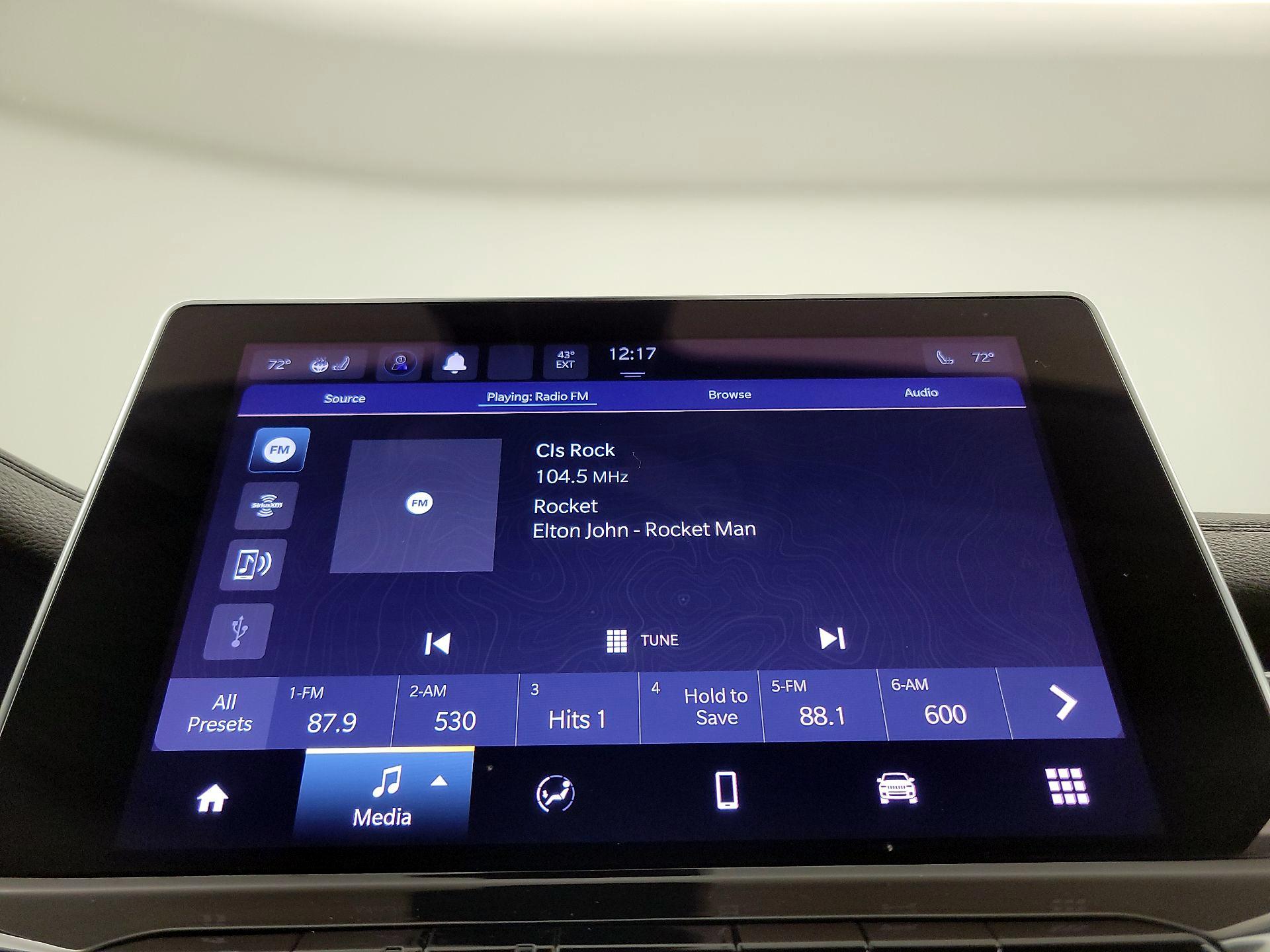 Thumbnail: 2022 Jeep Compass - 15