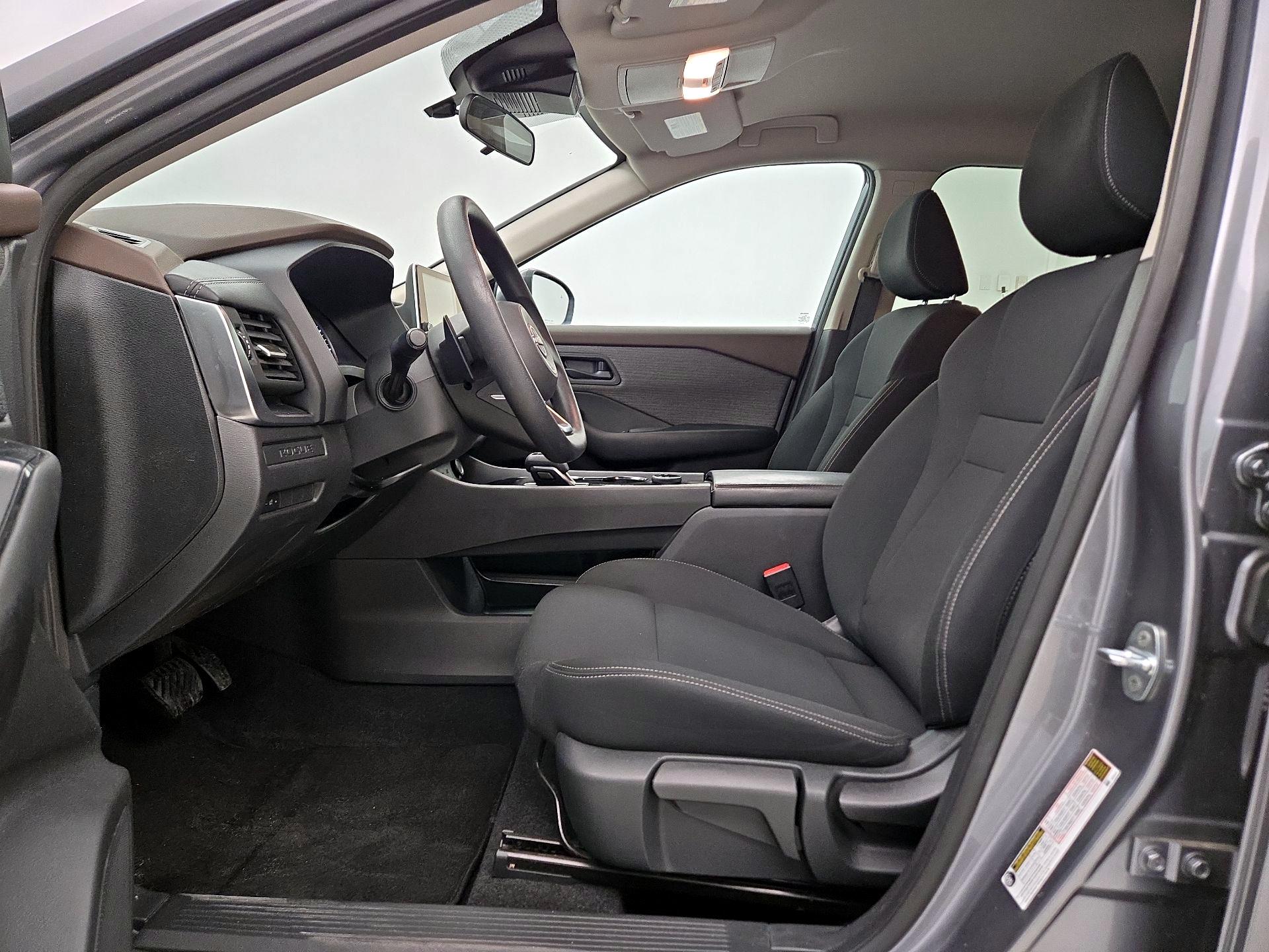 Thumbnail: 2023 Nissan Rogue - 11