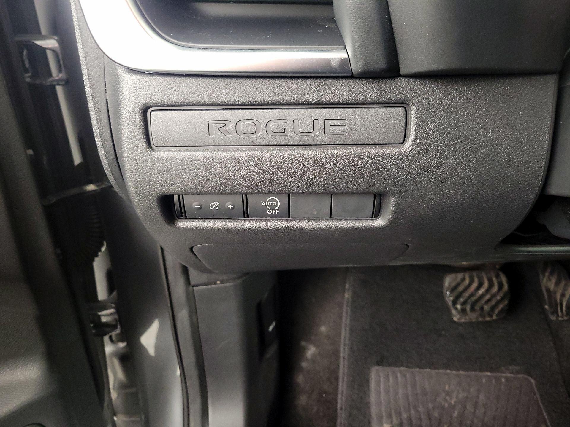 Thumbnail: 2023 Nissan Rogue - 13