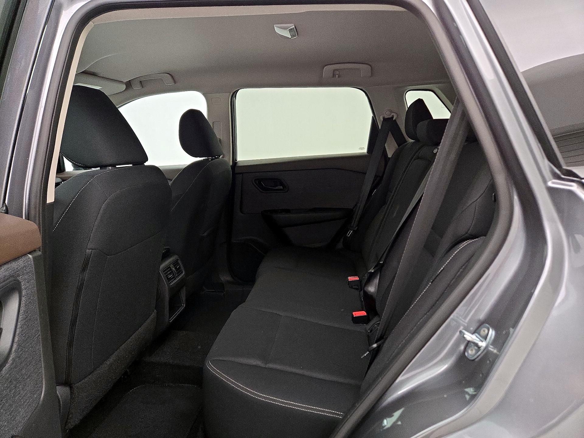 Thumbnail: 2023 Nissan Rogue - 19