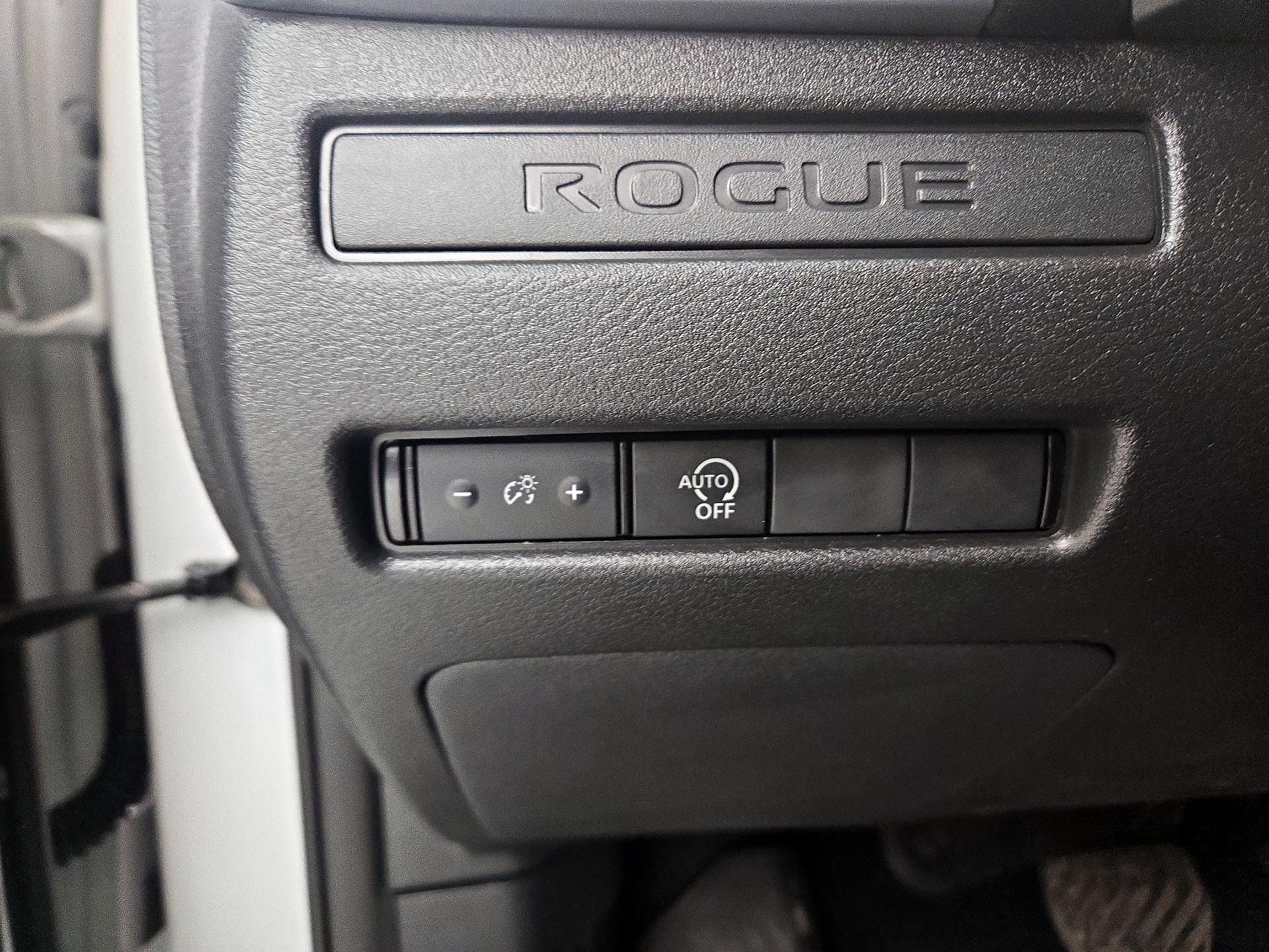 Thumbnail: 2023 Nissan Rogue - 13