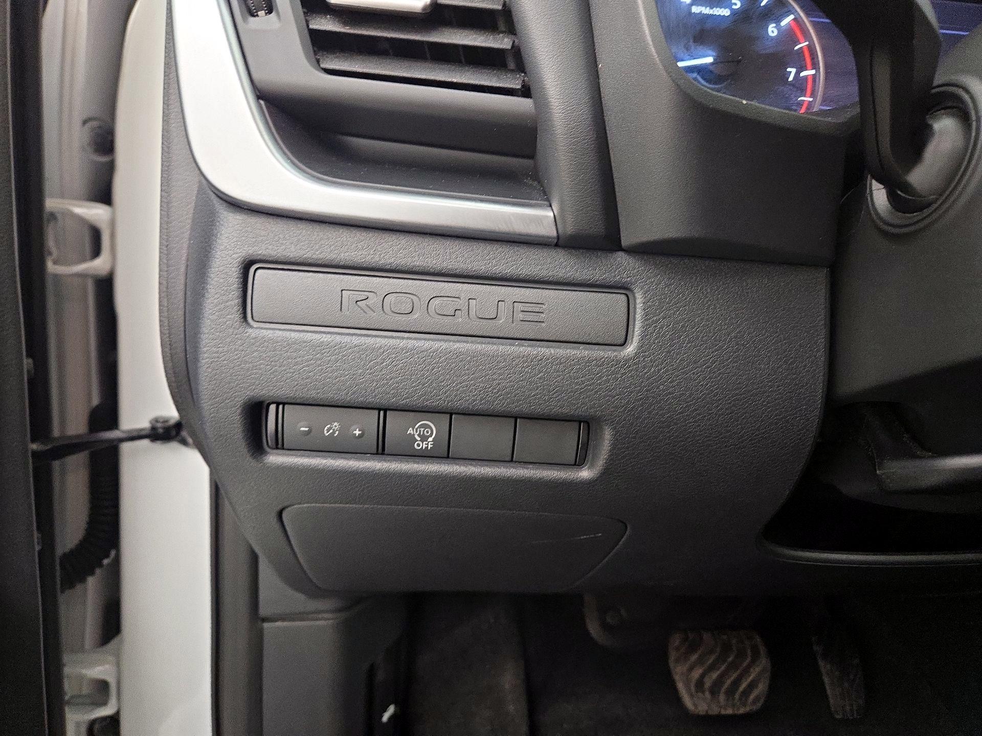 Thumbnail: 2023 Nissan Rogue - 13