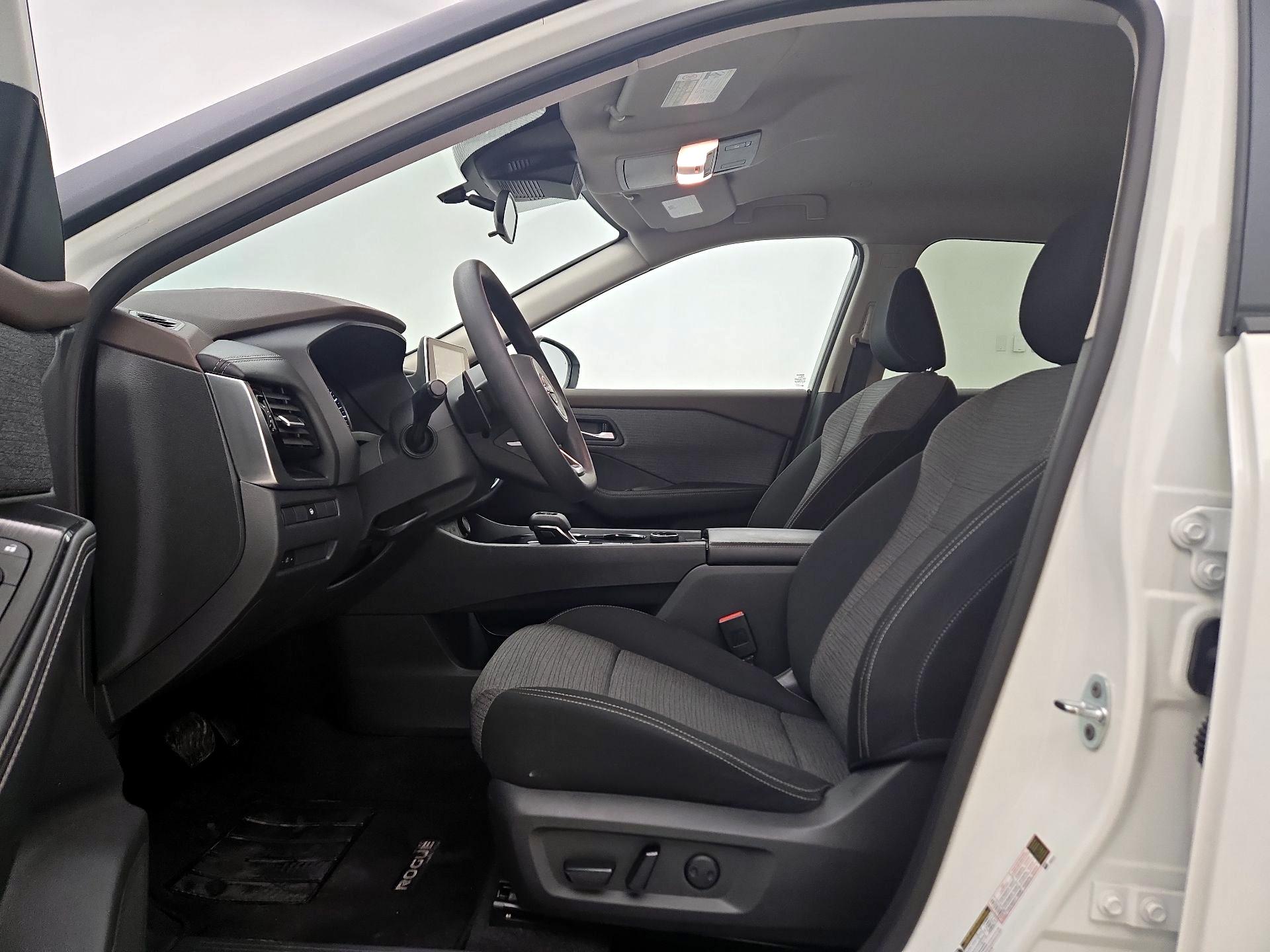 Thumbnail: 2023 Nissan Rogue - 11