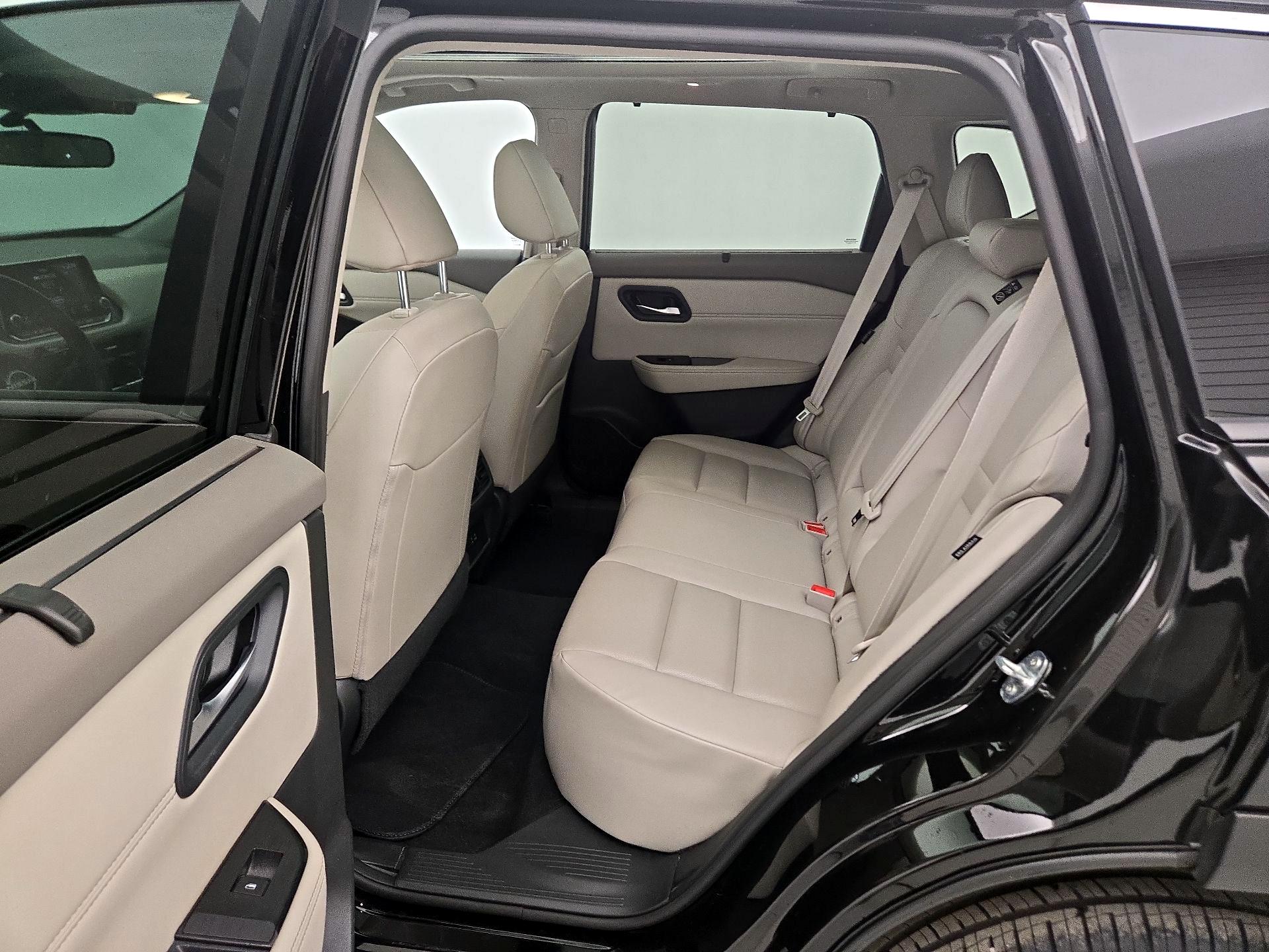 Thumbnail: 2023 Nissan Rogue - 20