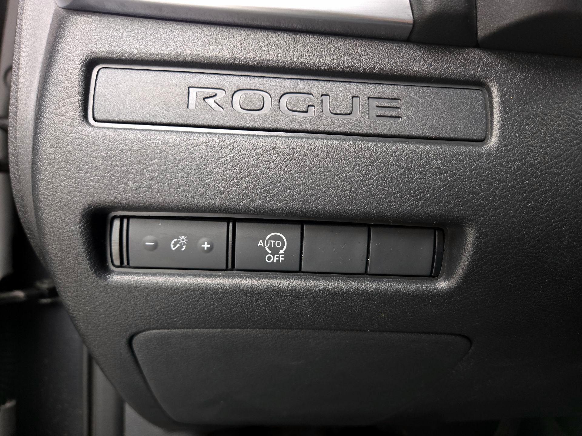 Thumbnail: 2023 Nissan Rogue - 13