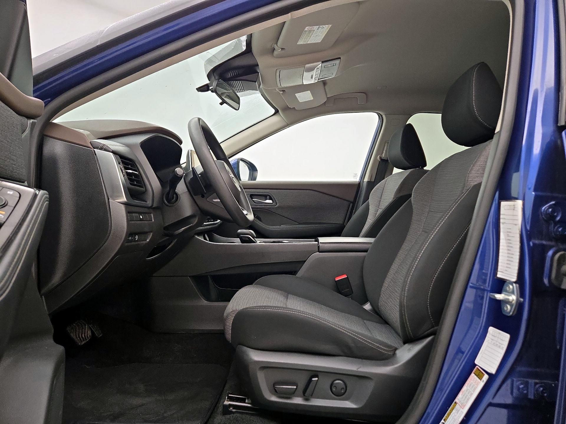 Thumbnail: 2023 Nissan Rogue - 11