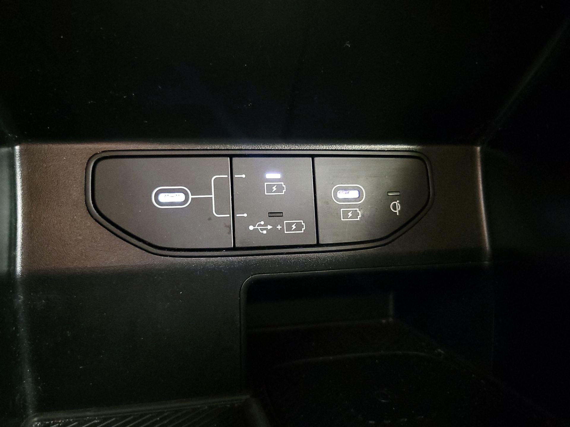 Thumbnail: 2024 Kia Sorento - 19