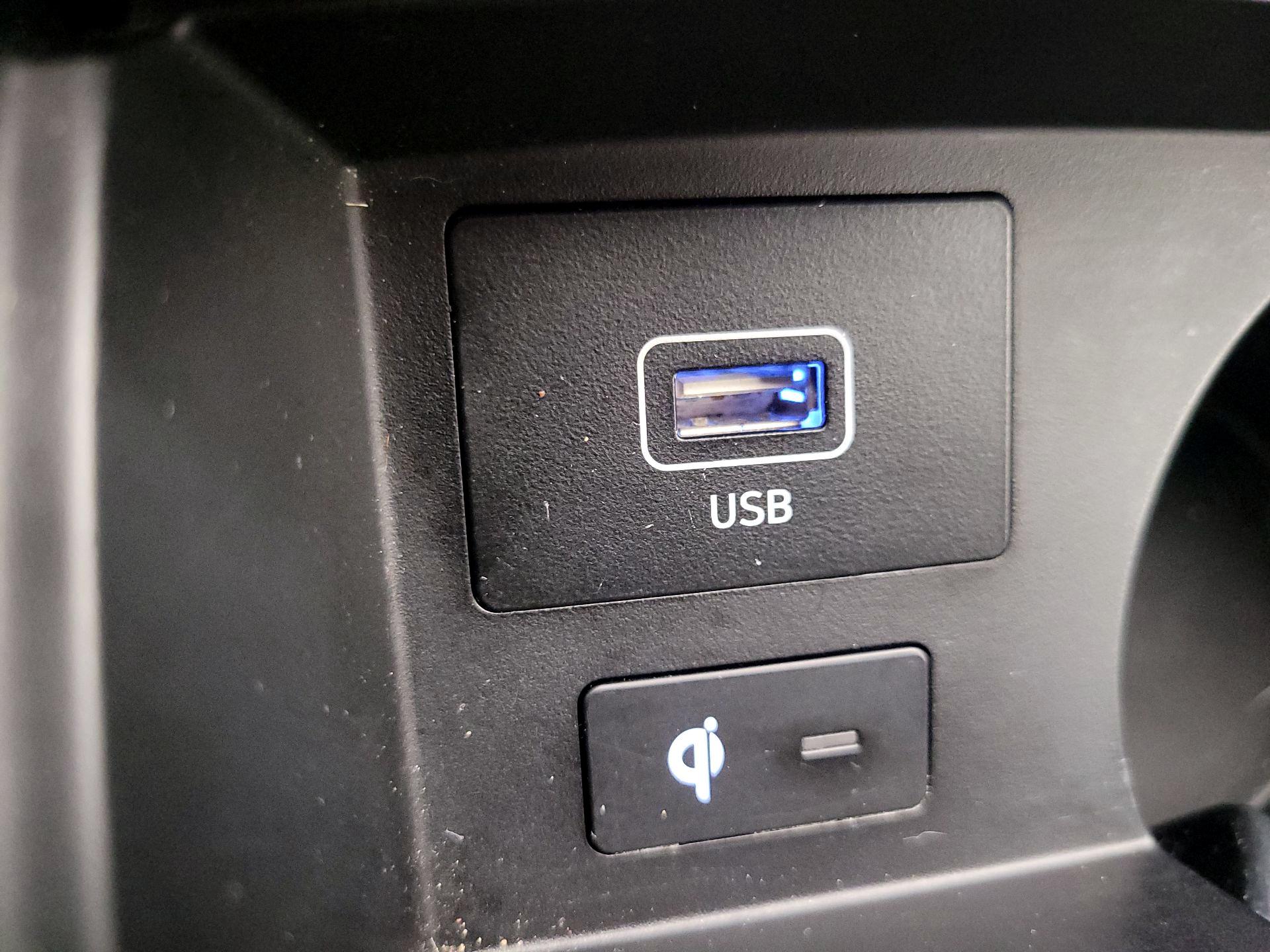 Thumbnail: 2023 Hyundai Santa Fe - 19