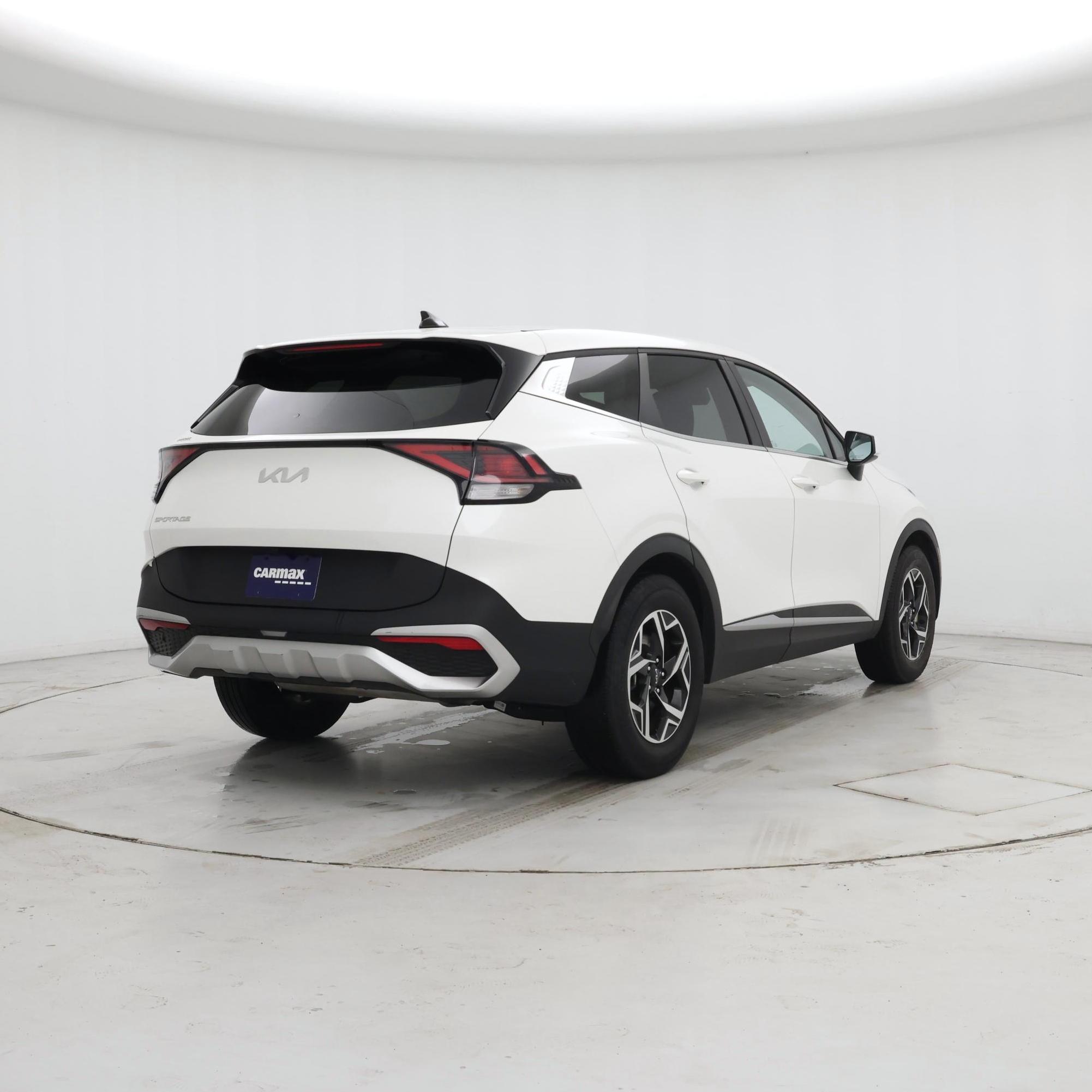 Thumbnail: 2024 Kia Sportage - 8