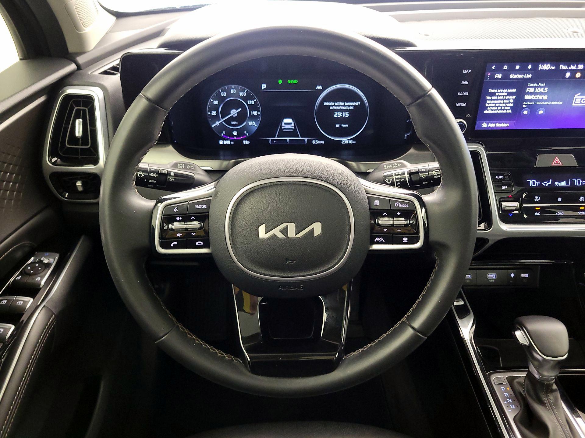 Thumbnail: 2023 Kia Sorento - 10