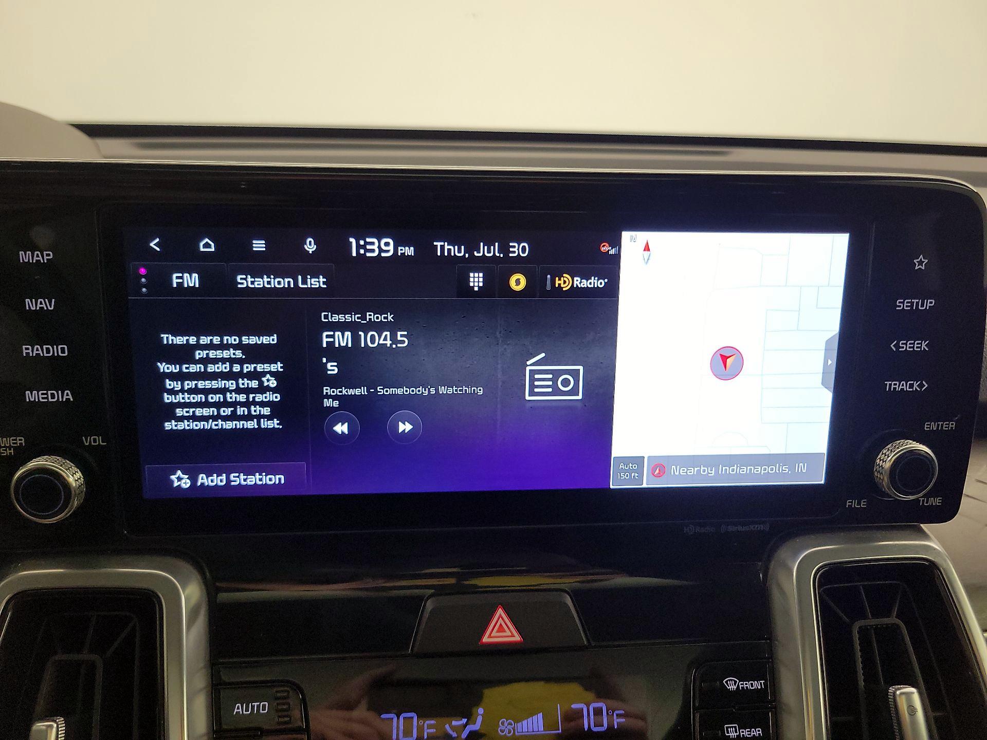 Thumbnail: 2023 Kia Sorento - 16