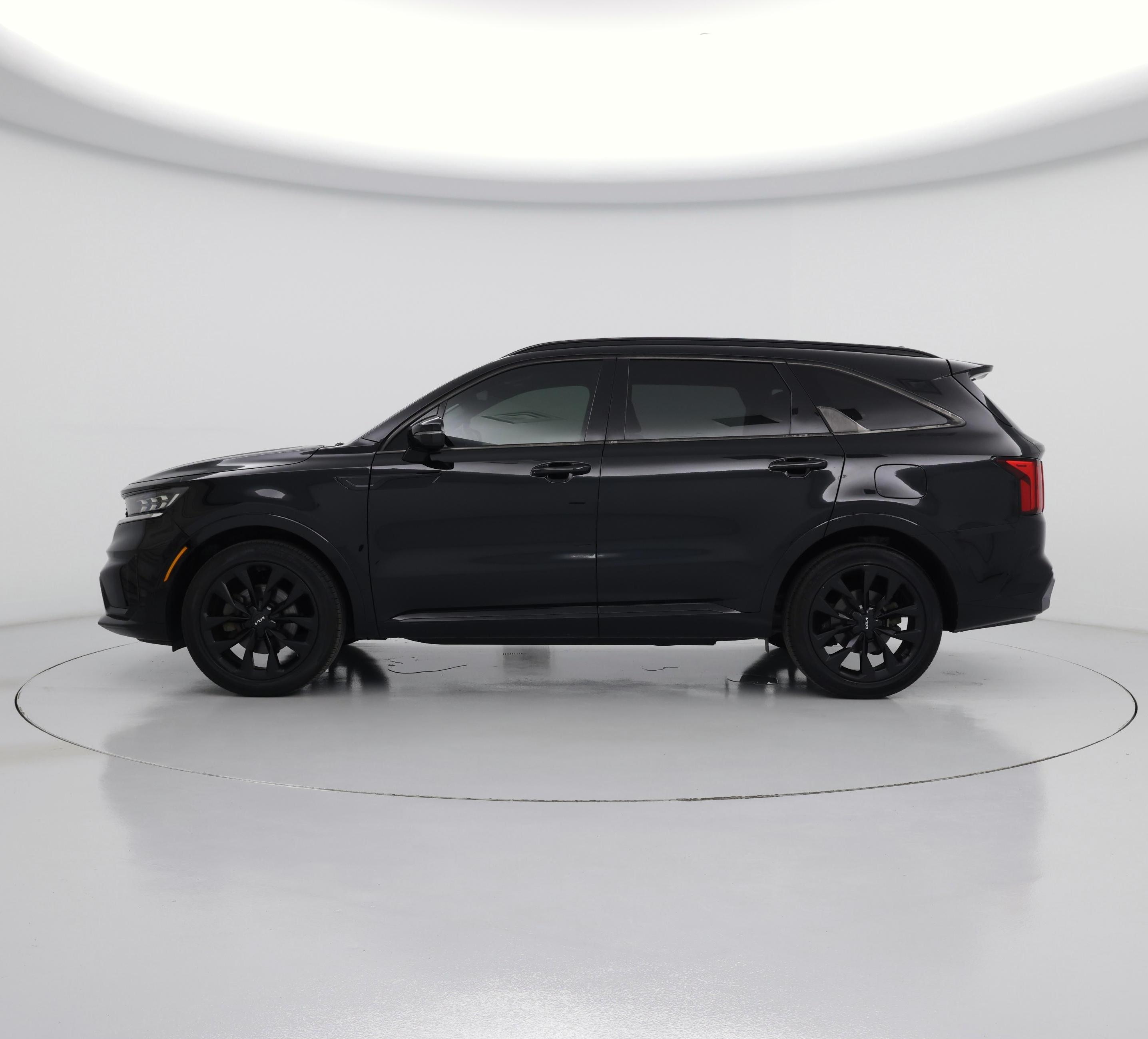 Thumbnail: 2023 Kia Sorento - 3