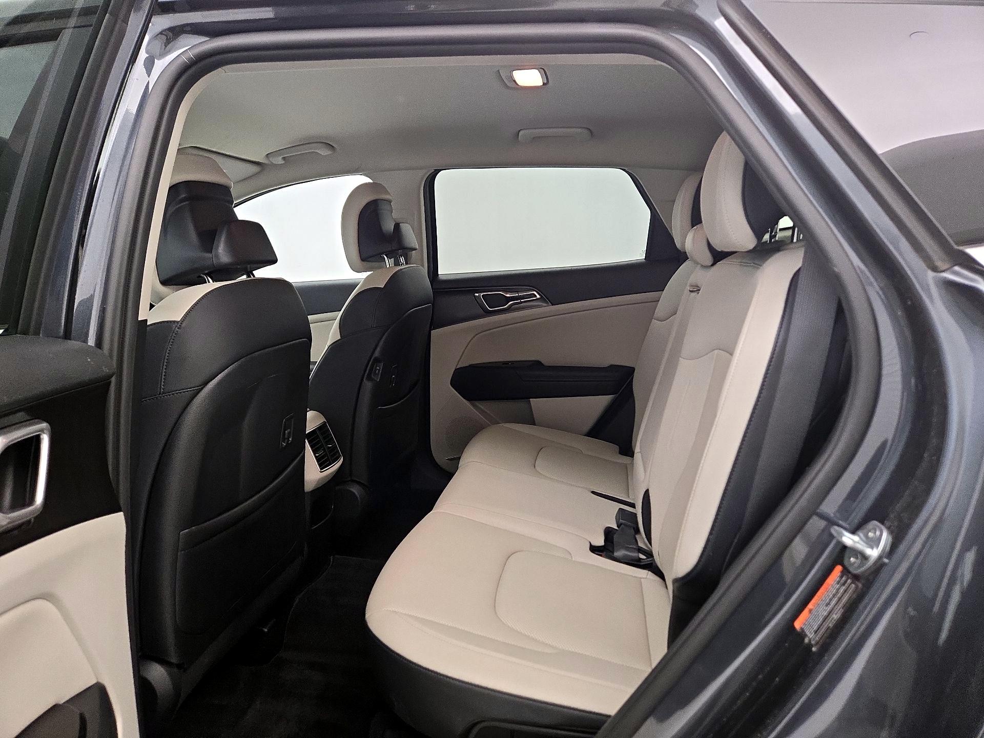 Thumbnail: 2023 Kia Sportage - 20