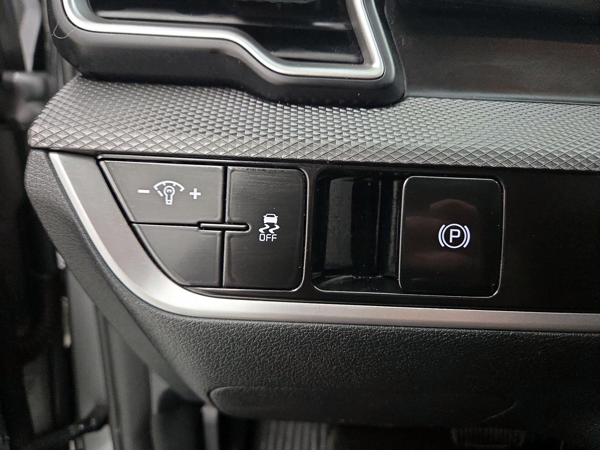 Thumbnail: 2024 Kia Sportage - 13