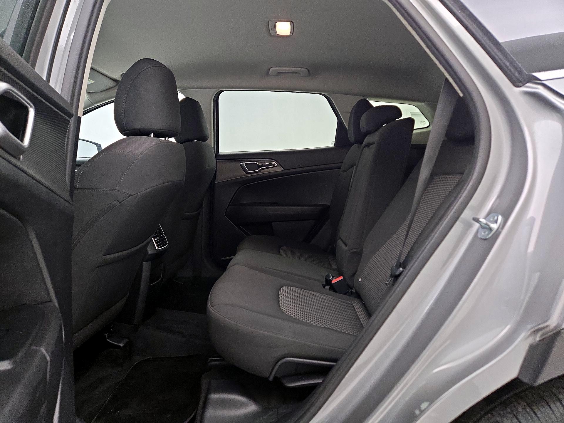 Thumbnail: 2024 Kia Sportage - 19