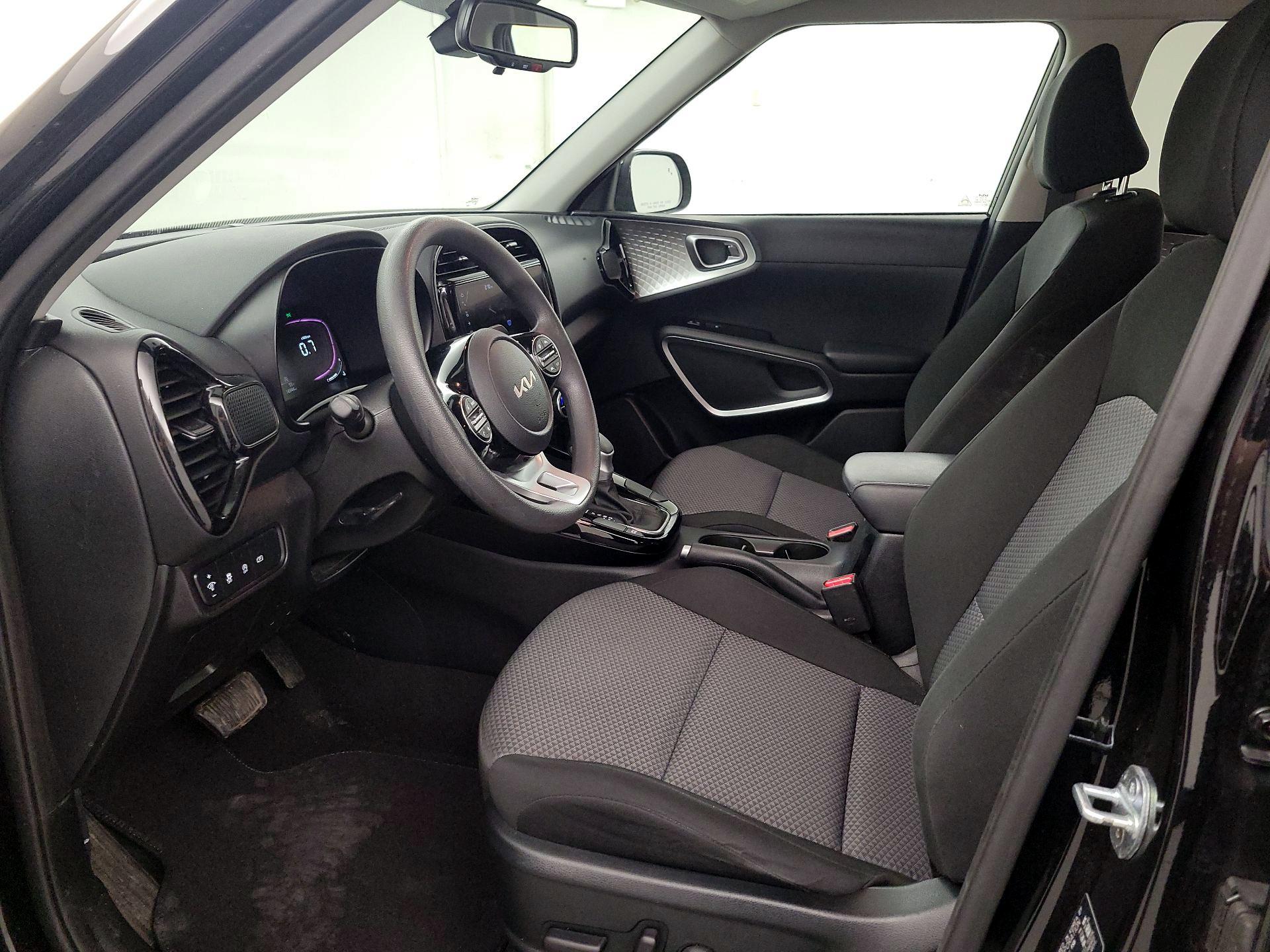 Thumbnail: 2023 Kia Soul - 11