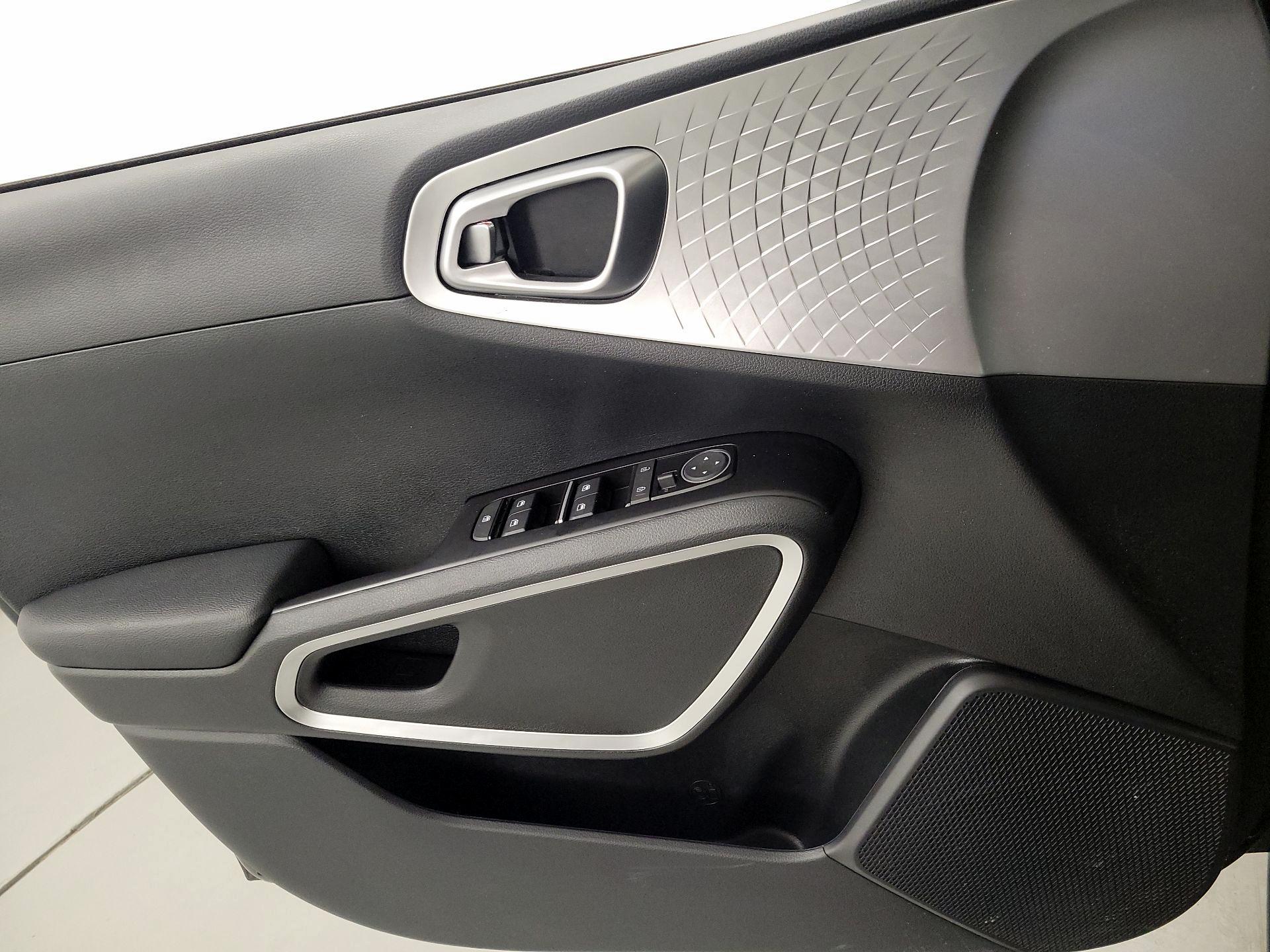 Thumbnail: 2023 Kia Soul - 12