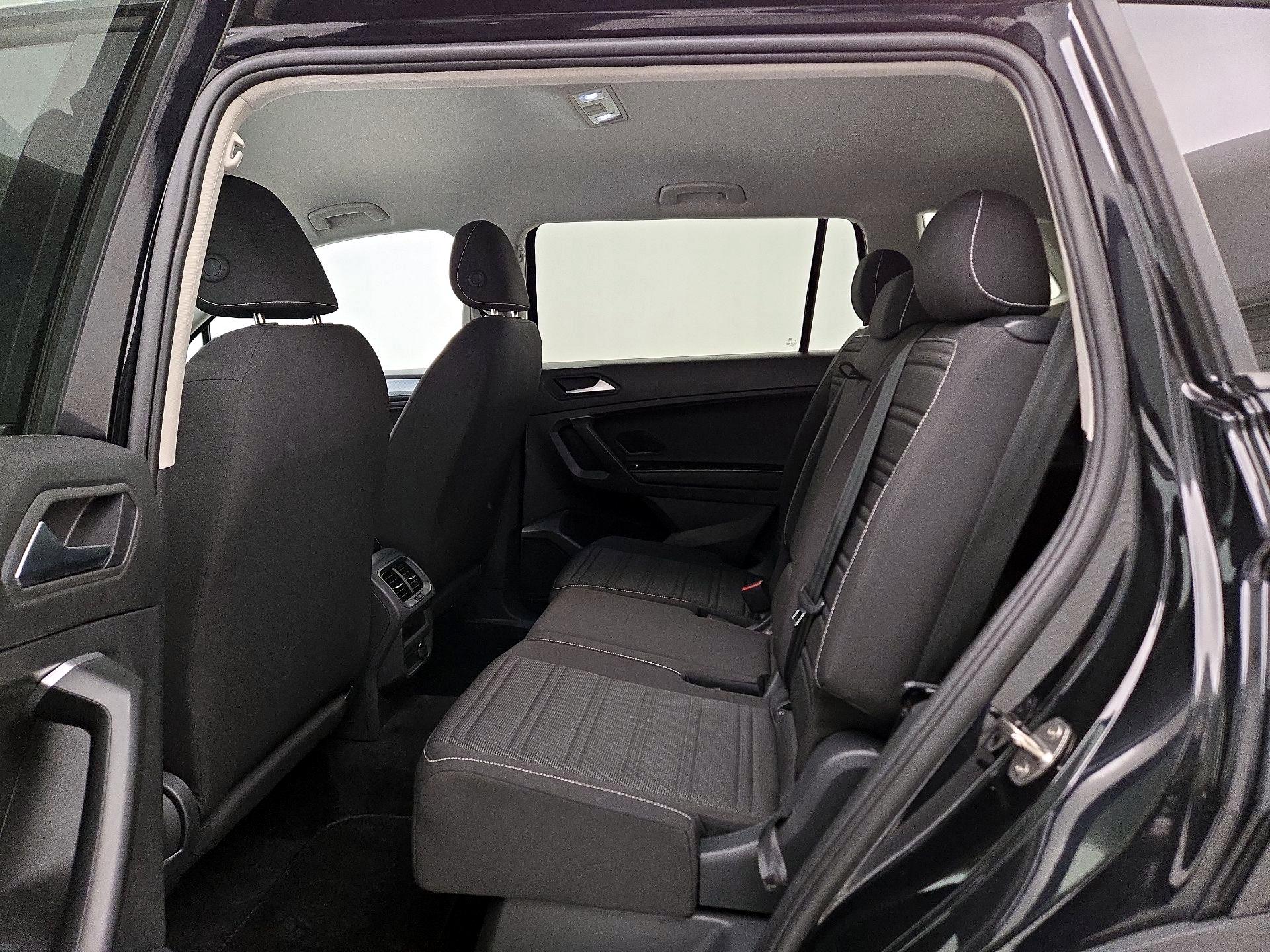 Thumbnail: 2024 Volkswagen Tiguan - 19