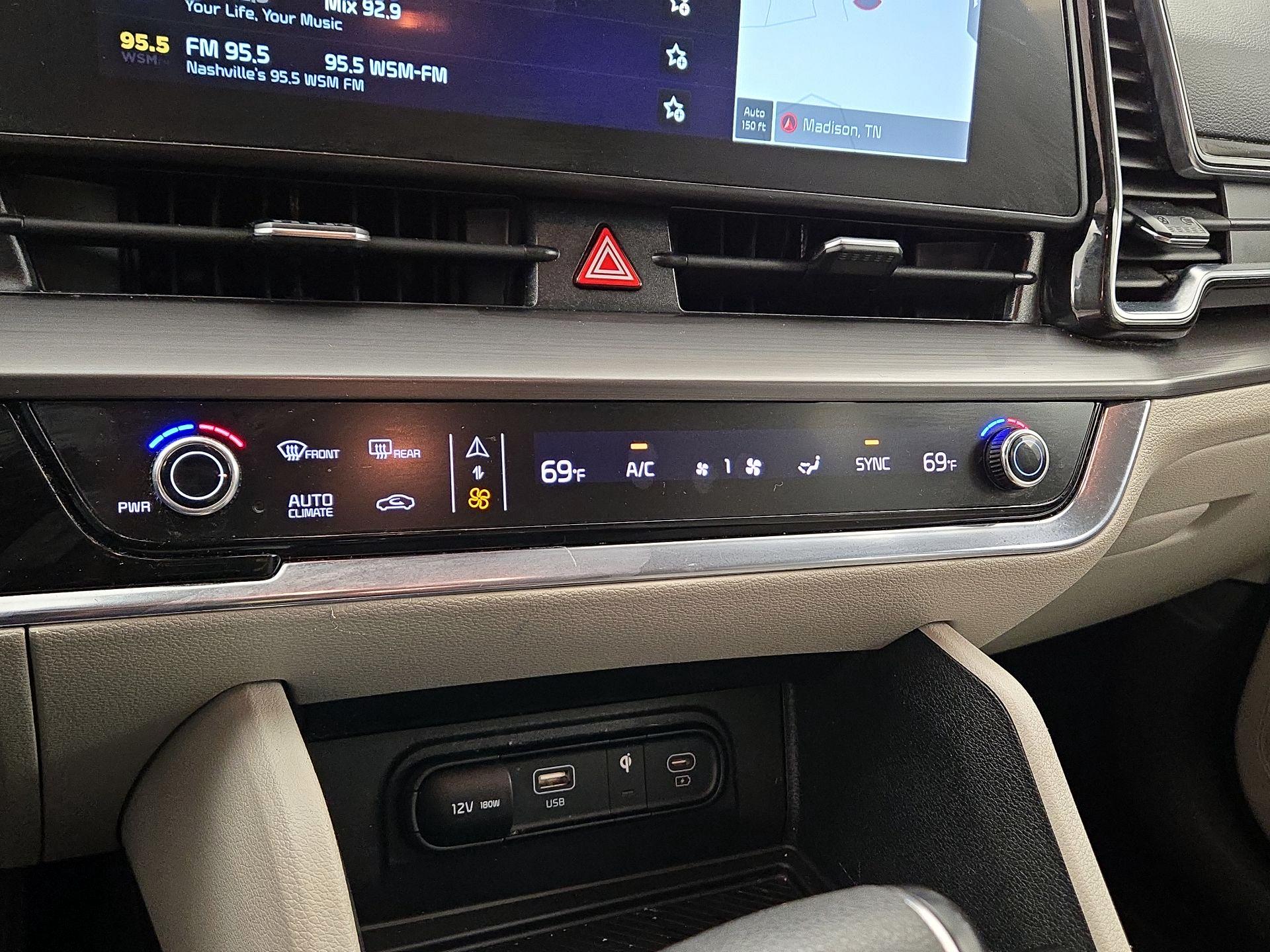 Thumbnail: 2023 Kia Sportage - 17