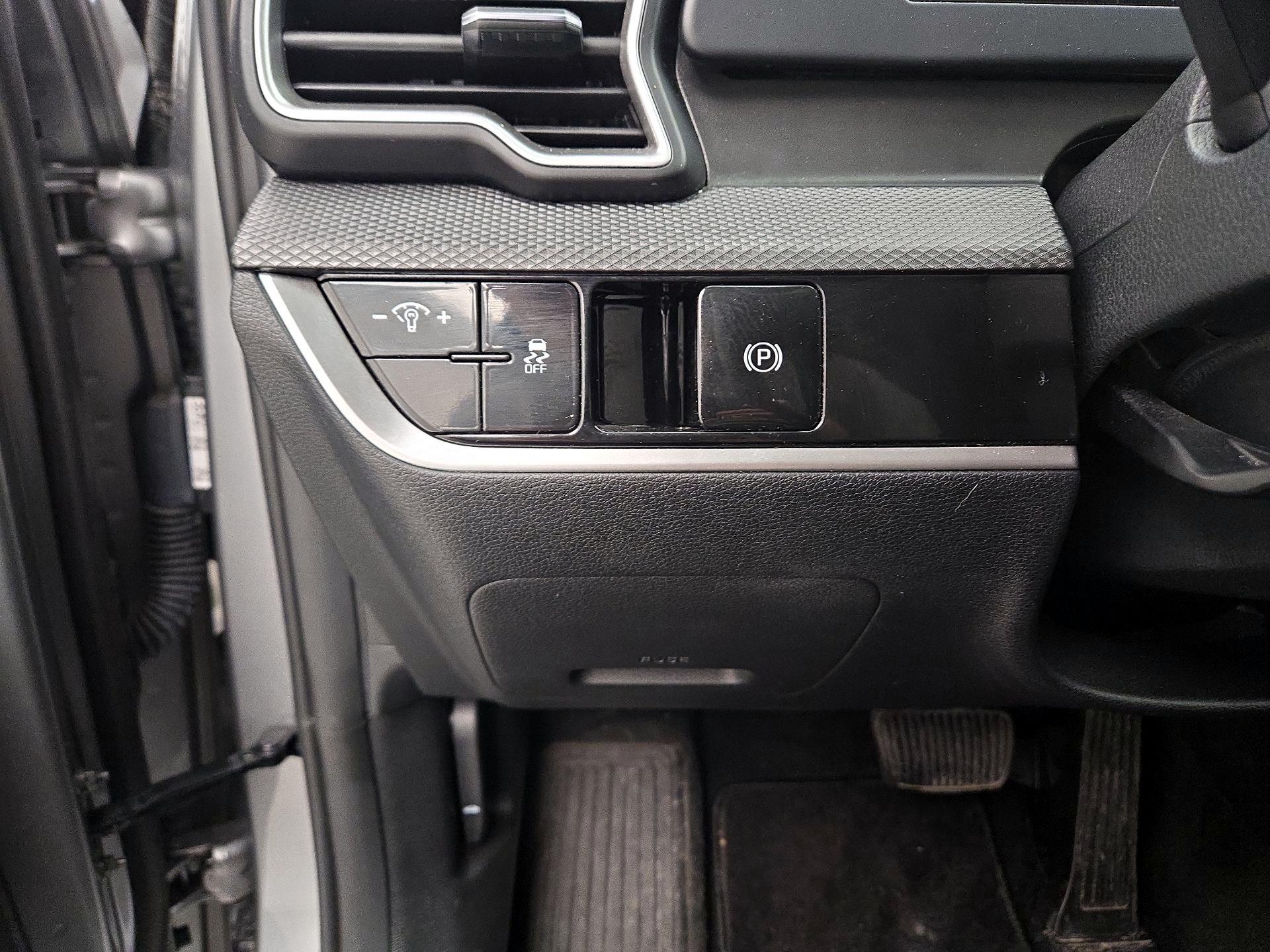 Thumbnail: 2024 Kia Sportage - 13