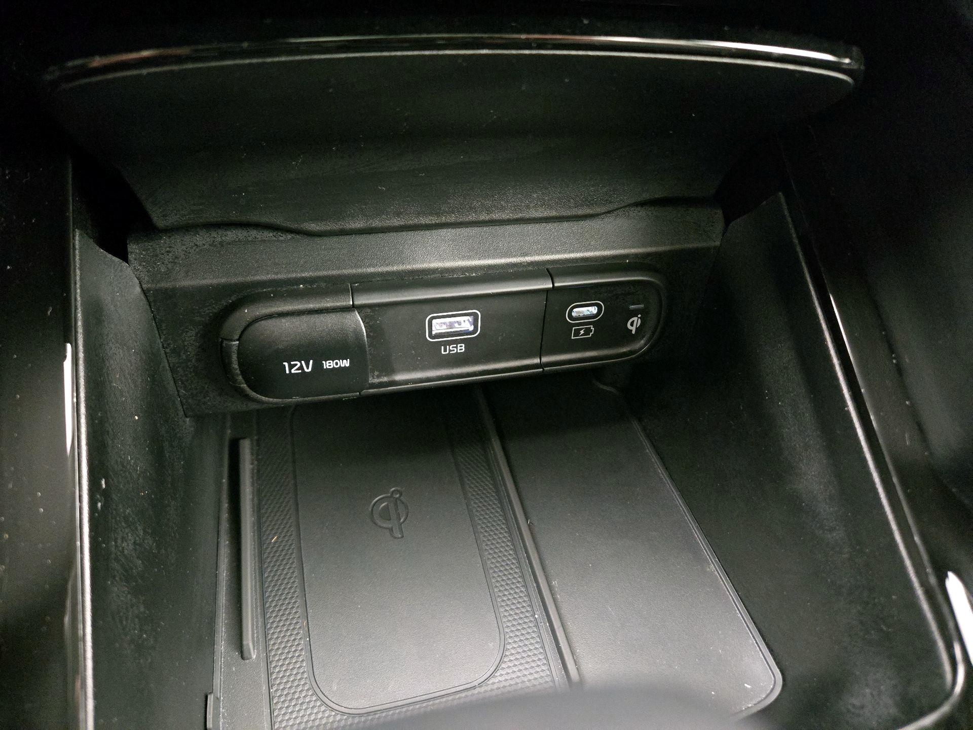 Thumbnail: 2023 Kia Telluride - 19