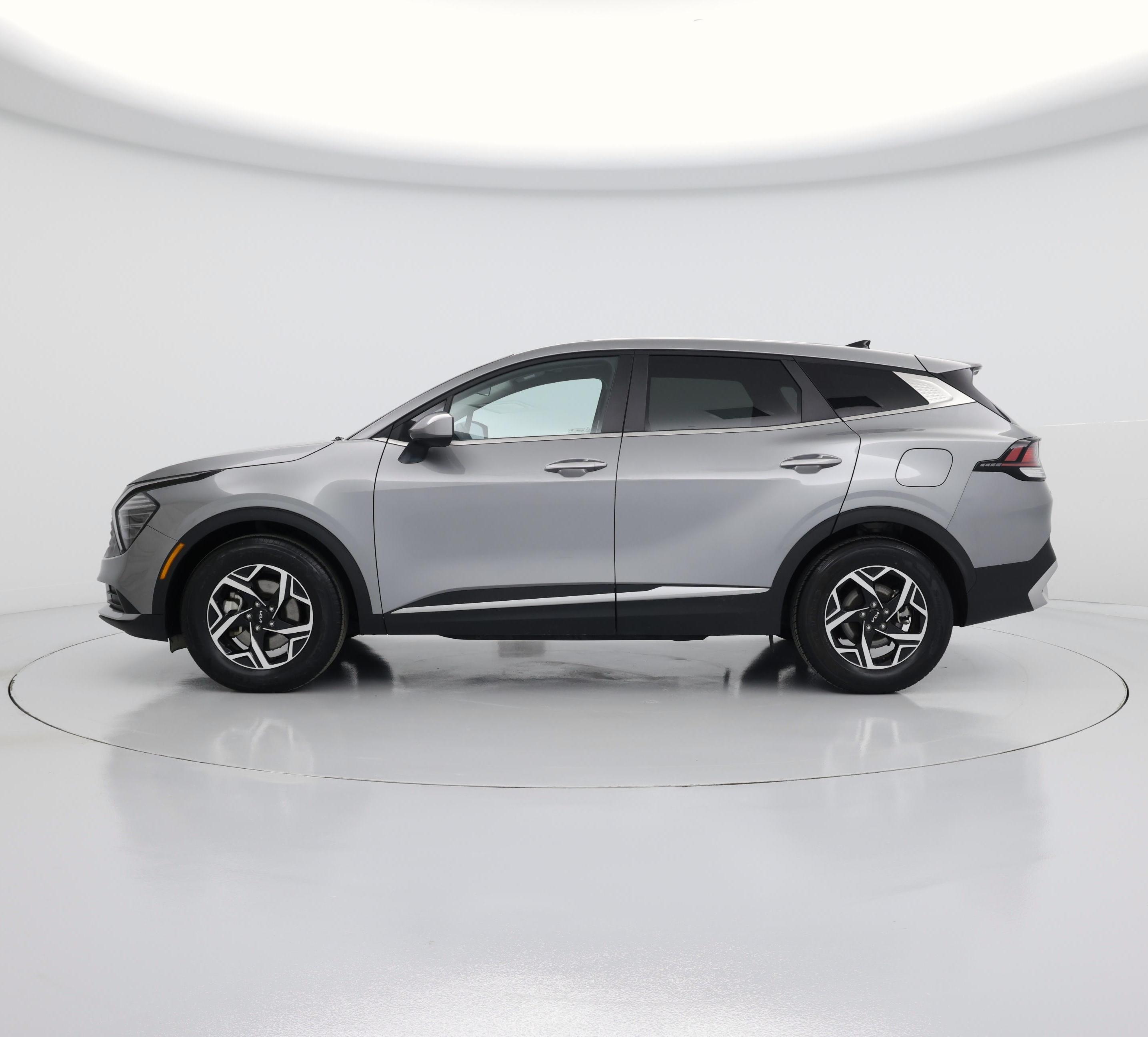 Thumbnail: 2024 Kia Sportage - 3