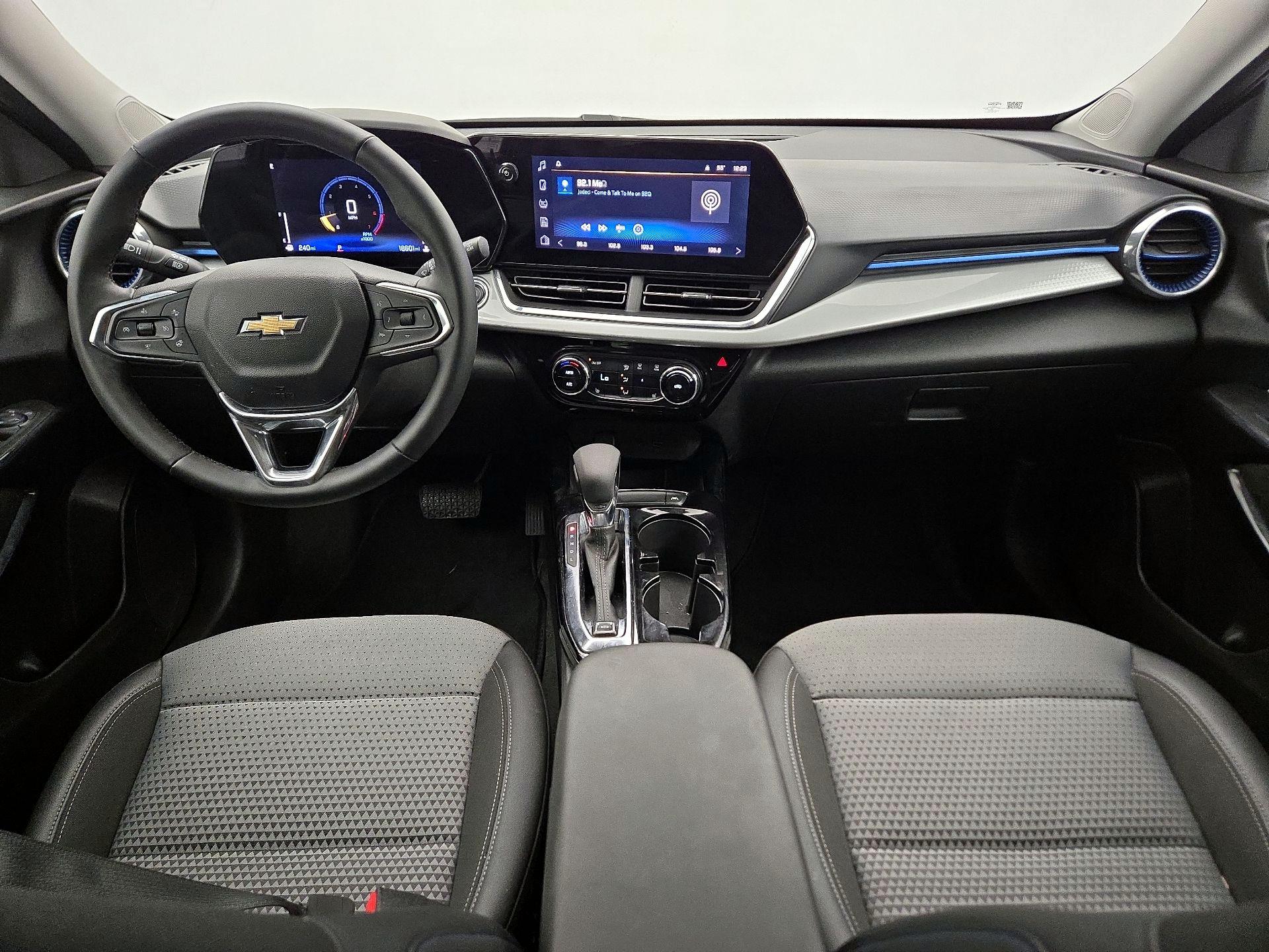 Thumbnail: 2025 Chevrolet Trax - 9