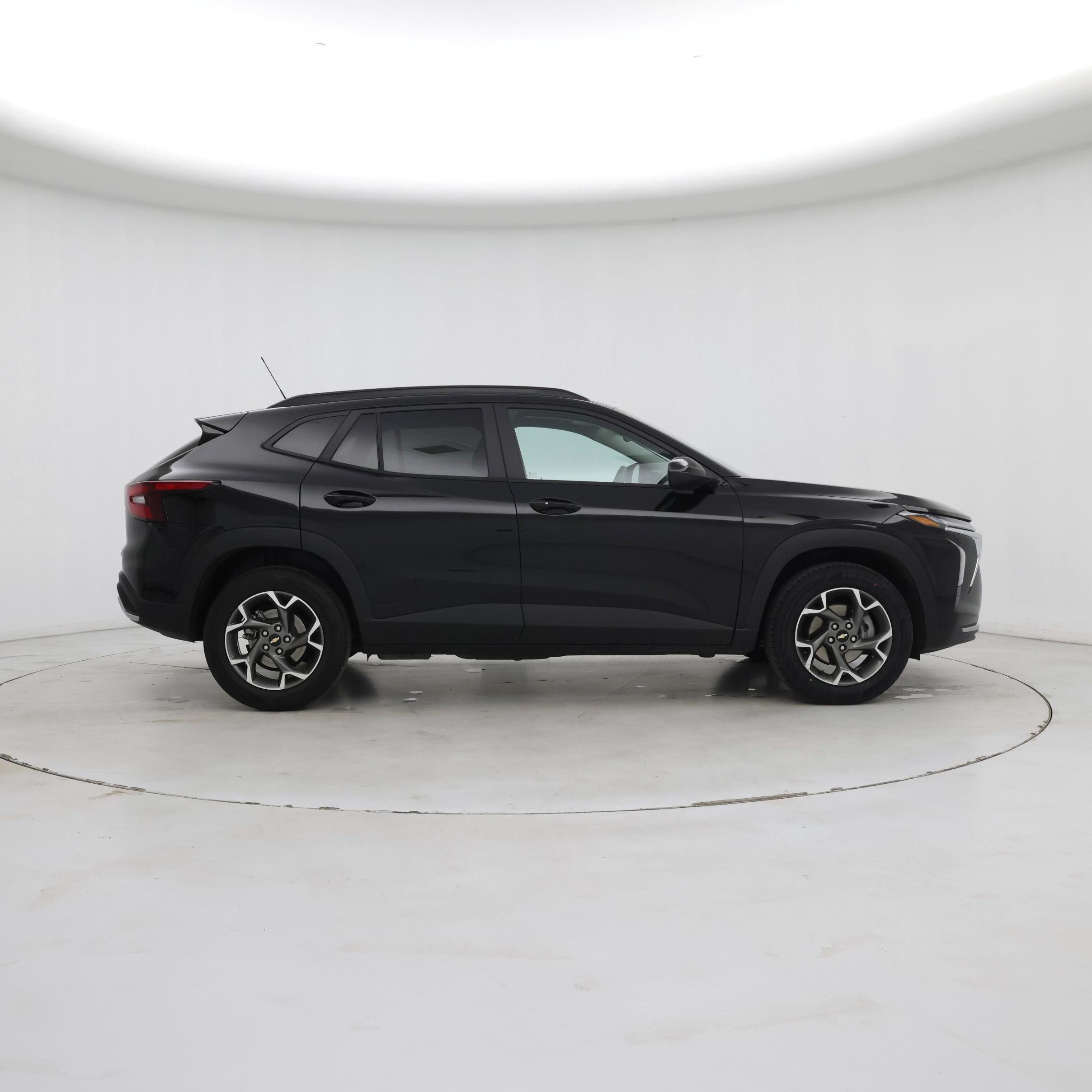 Thumbnail: 2025 Chevrolet Trax - 7
