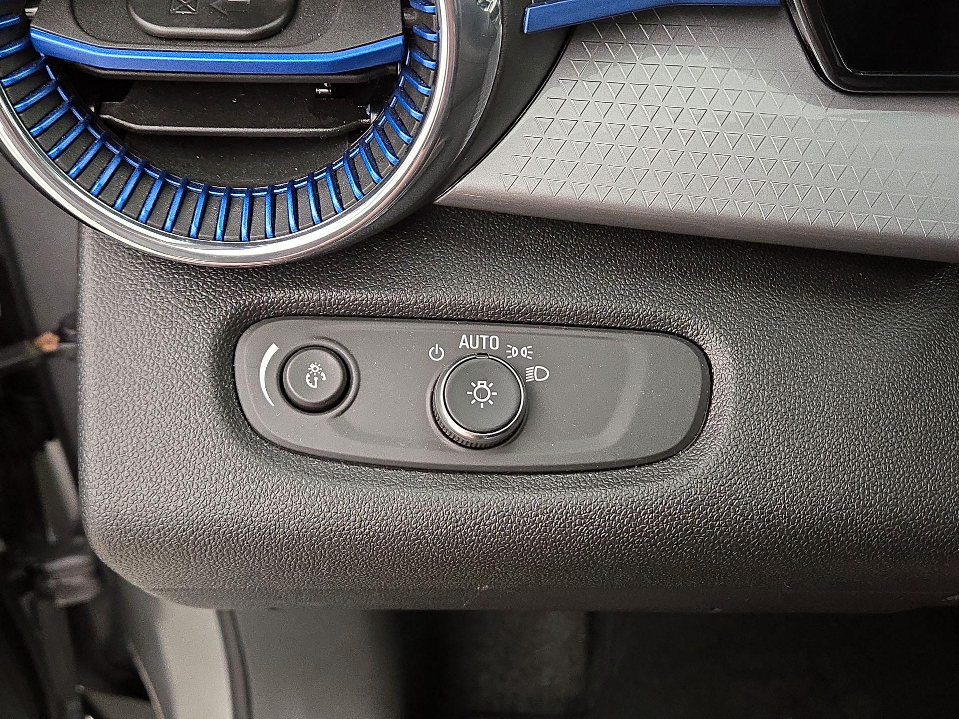 Thumbnail: 2025 Chevrolet Trax - 13