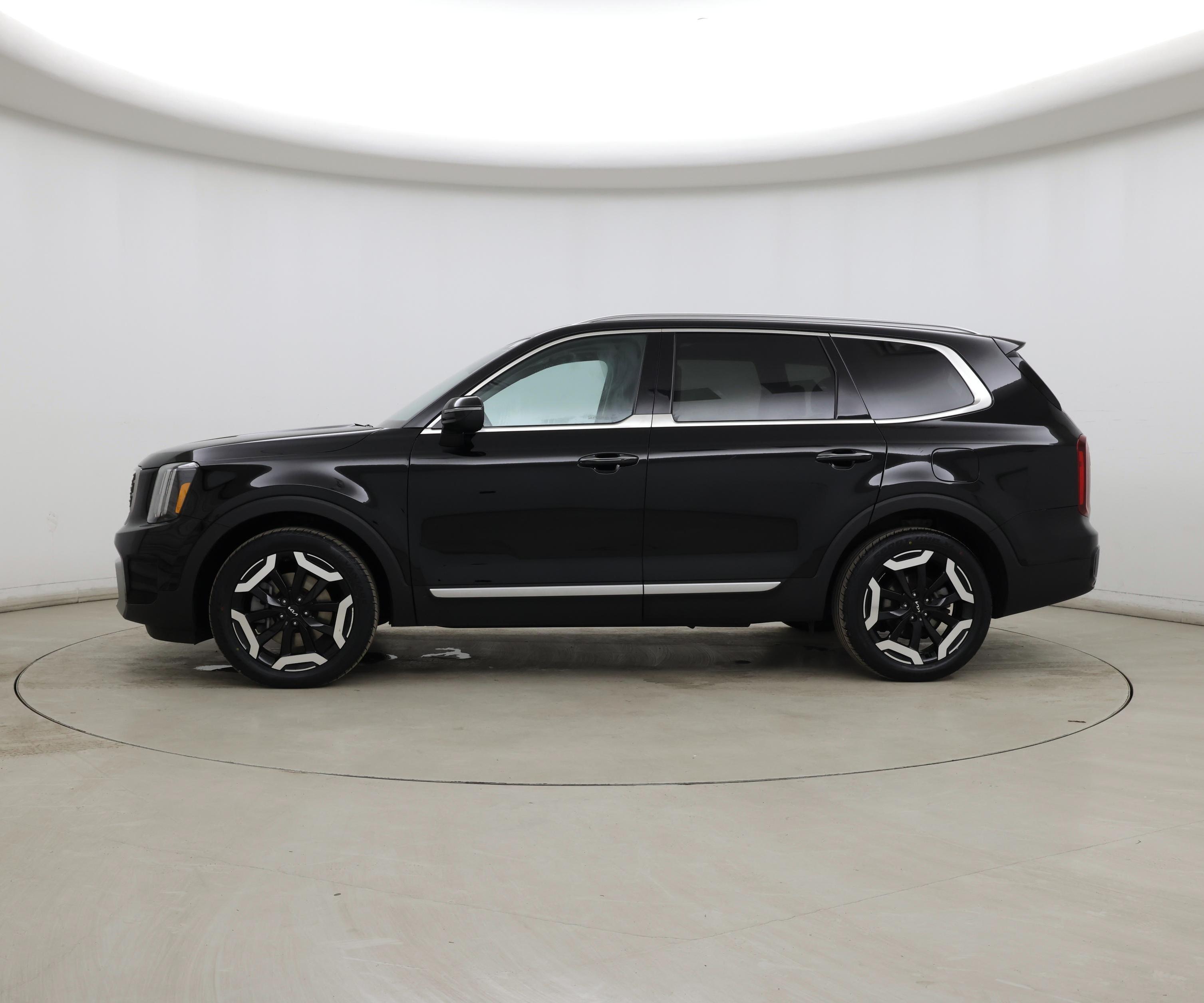 Thumbnail: 2023 Kia Telluride - 3