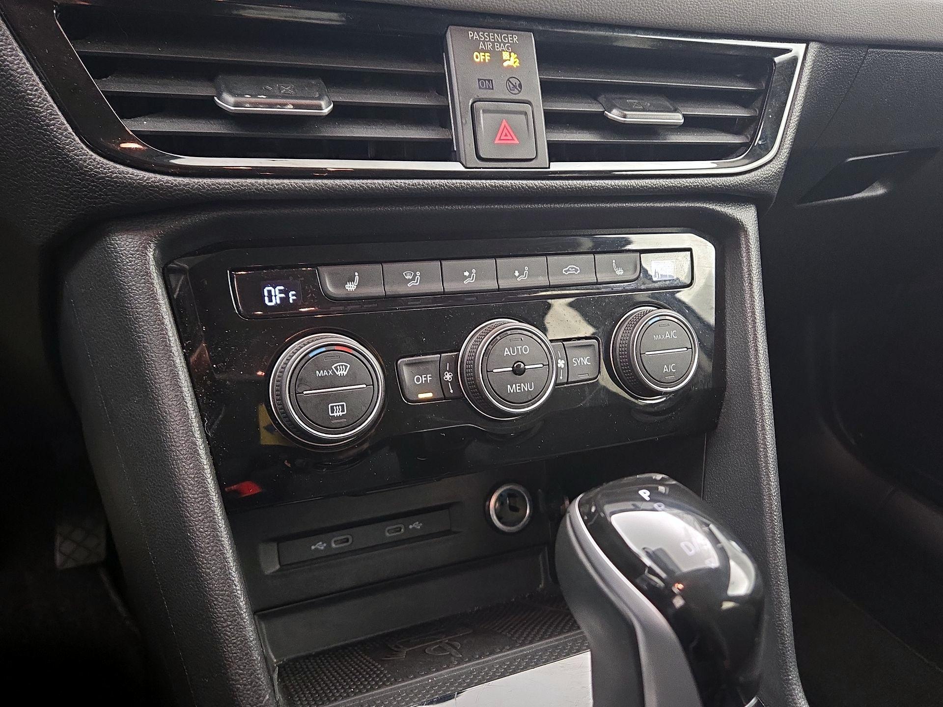 Thumbnail: 2024 Volkswagen Taos - 16