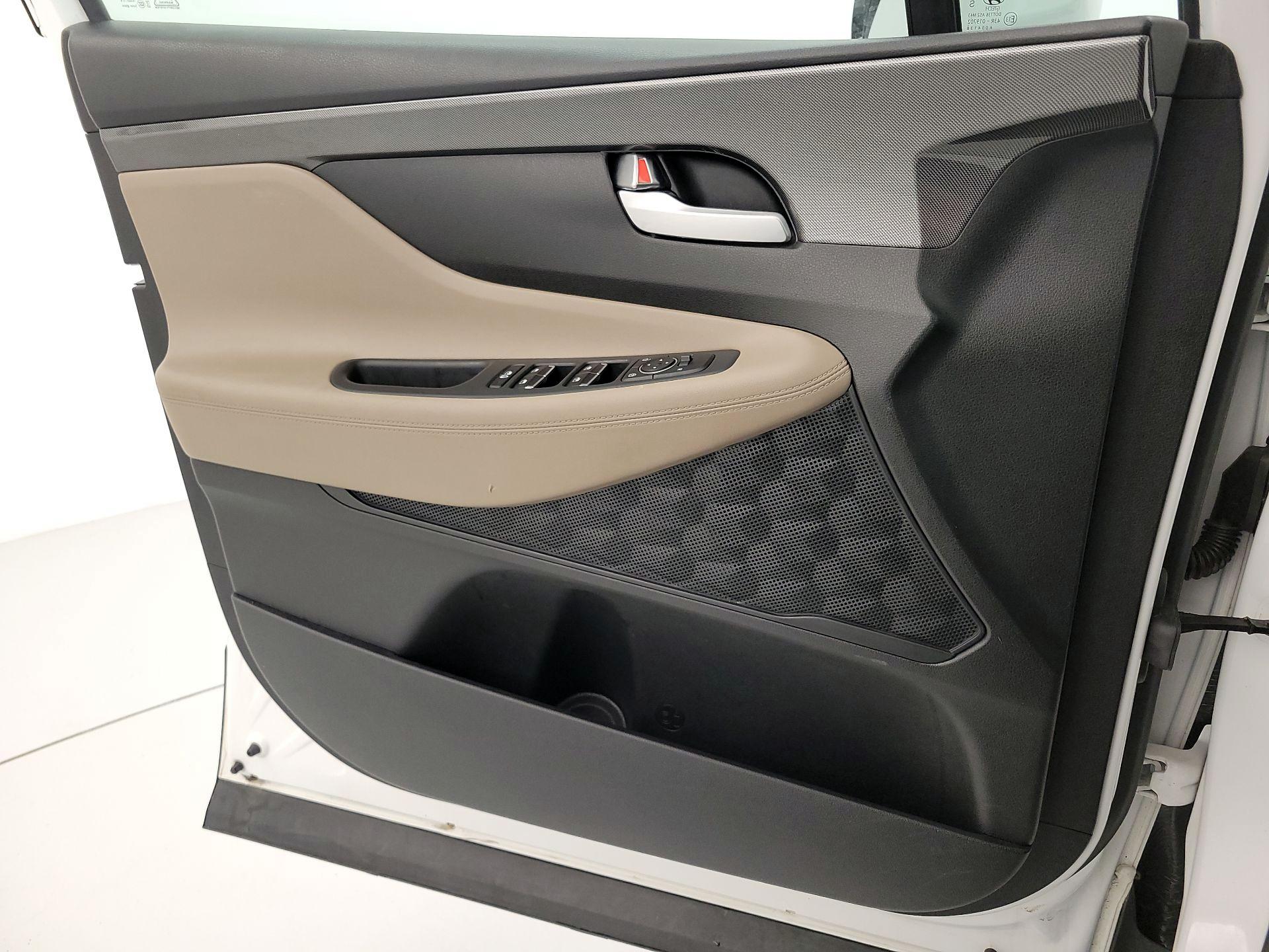 Thumbnail: 2023 Hyundai Santa Fe - 12