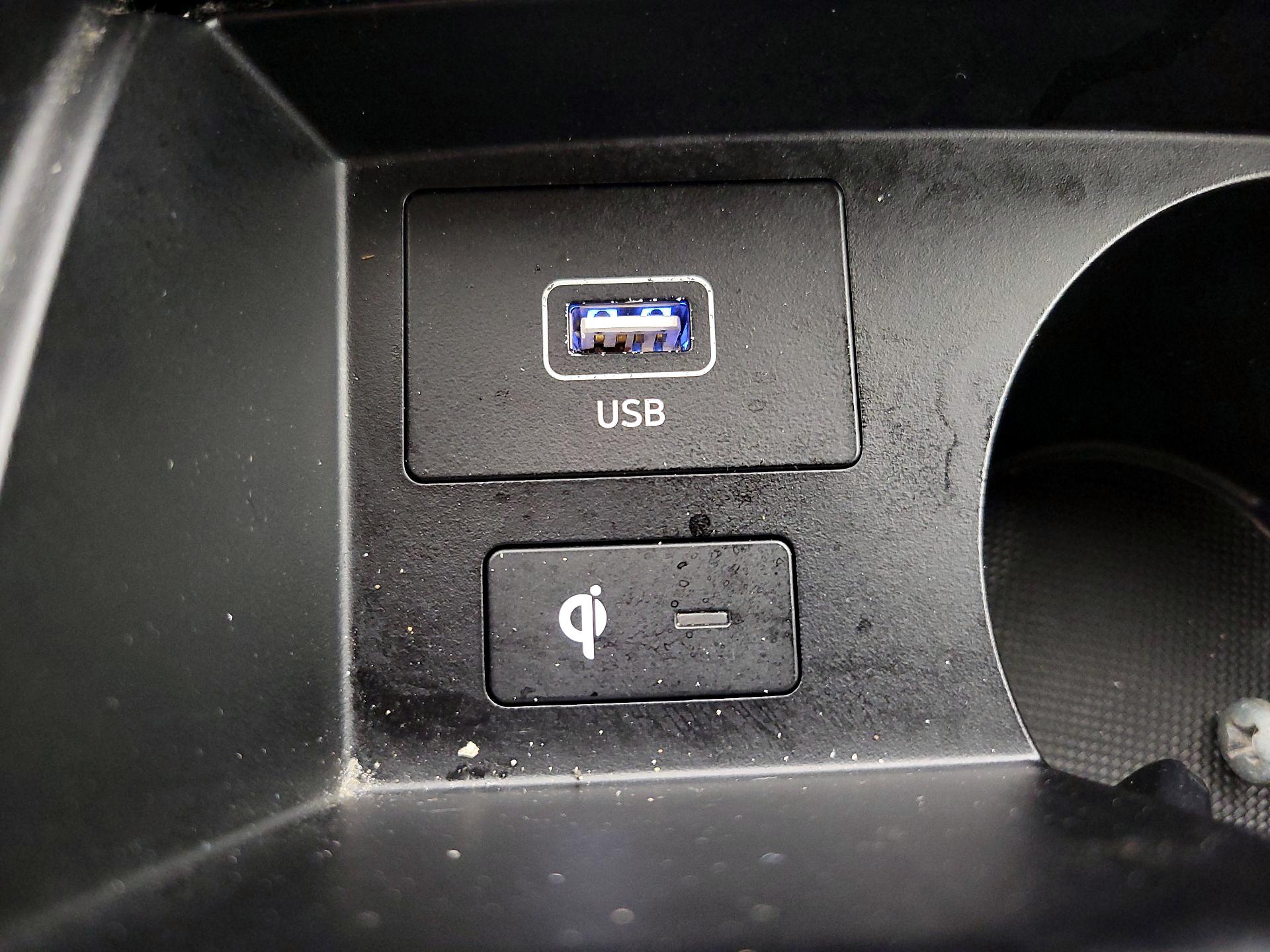 Thumbnail: 2023 Hyundai Santa Fe - 19