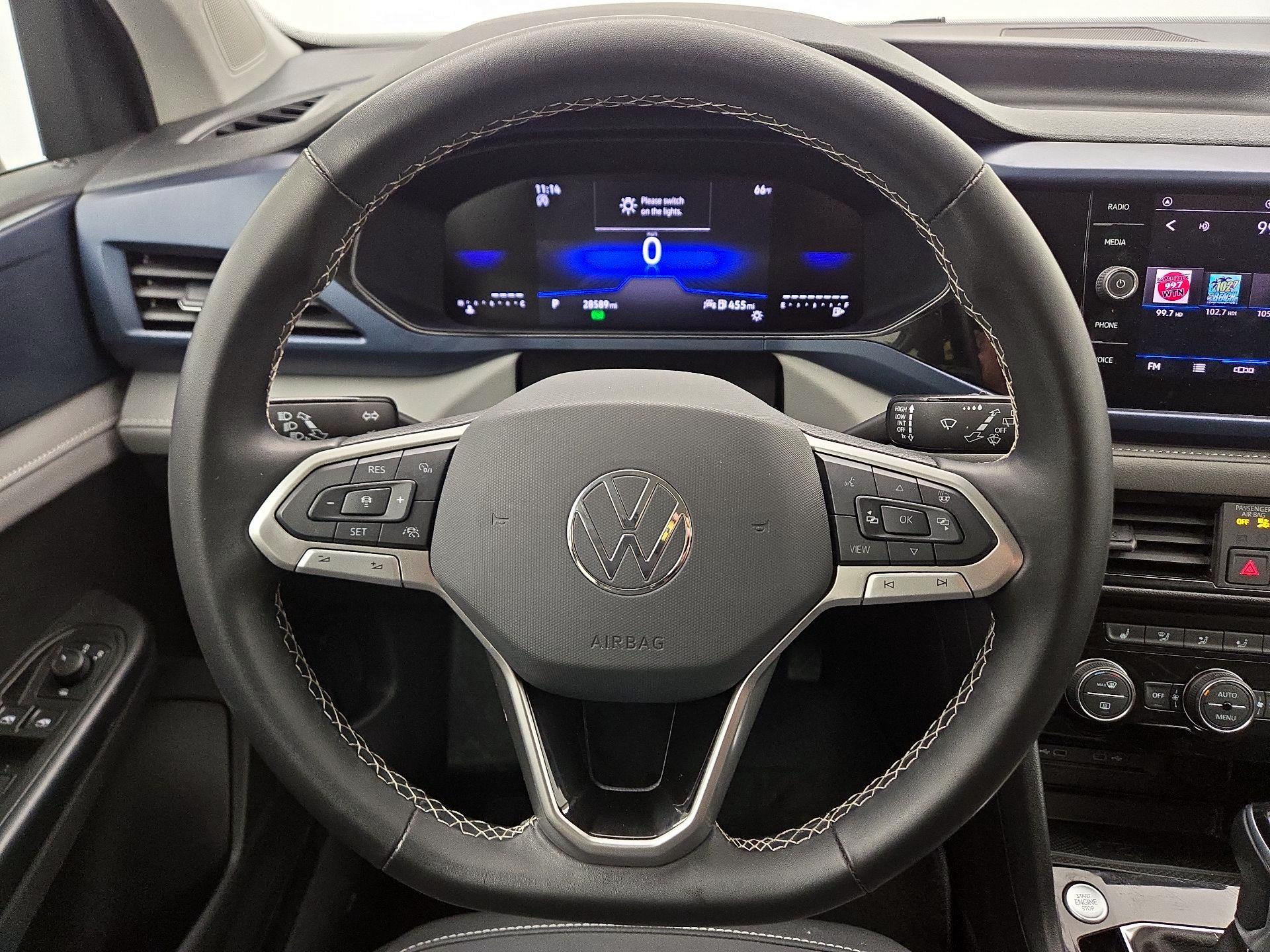 Thumbnail: 2024 Volkswagen Taos - 10