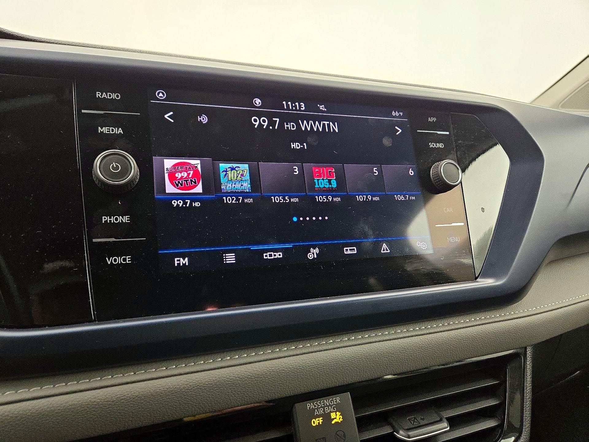 Thumbnail: 2024 Volkswagen Taos - 15