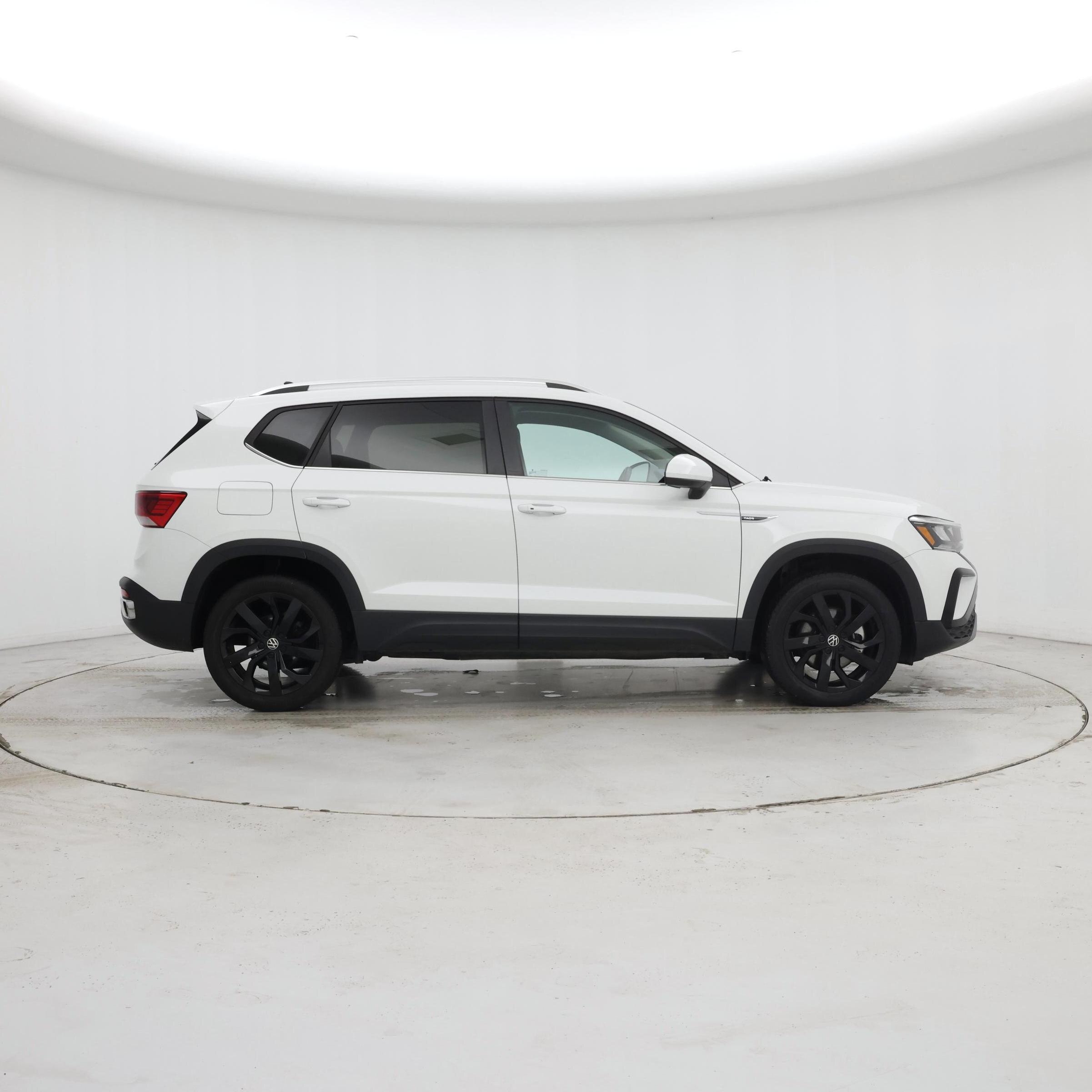 Thumbnail: 2024 Volkswagen Taos - 7