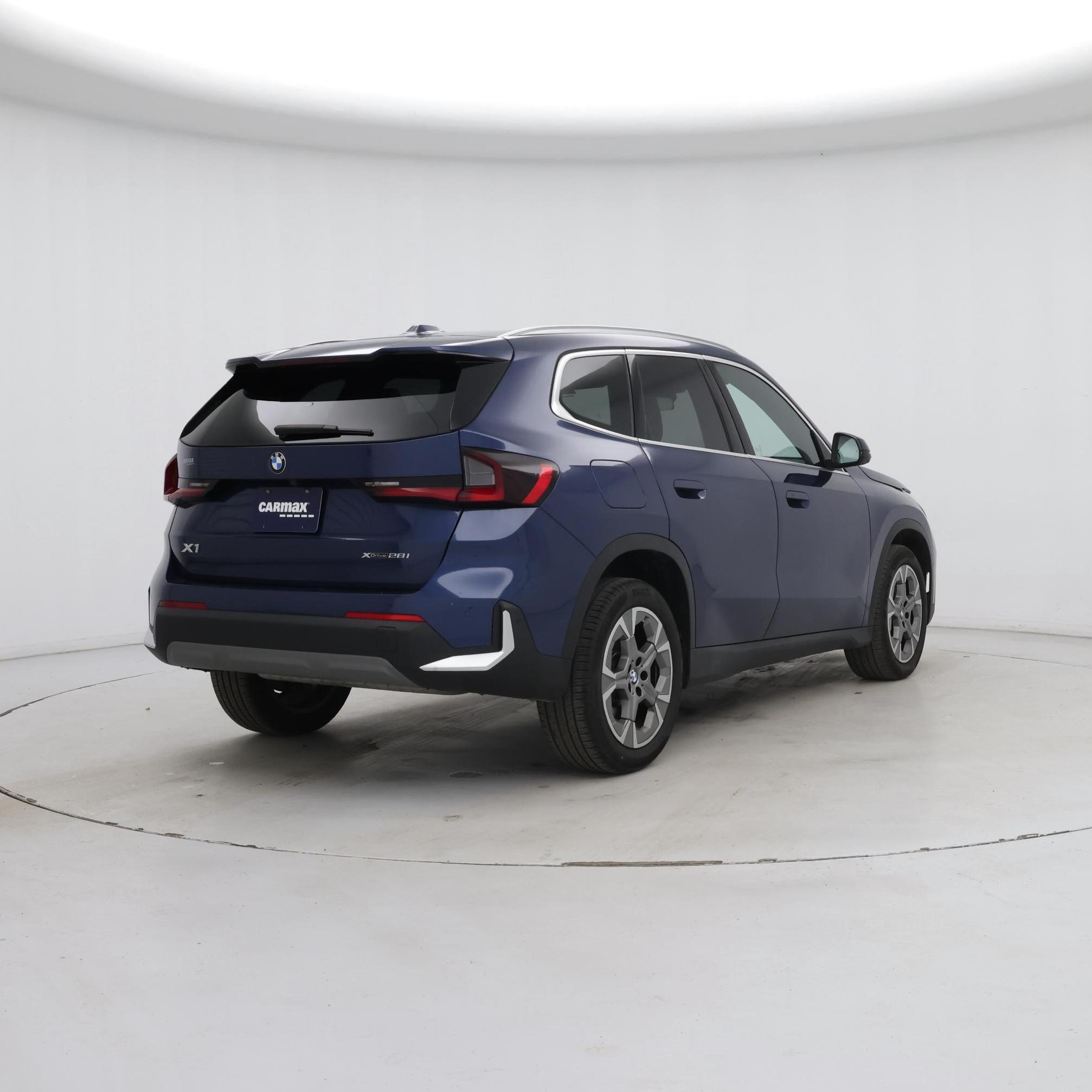 Thumbnail: 2023 BMW X1 - 8