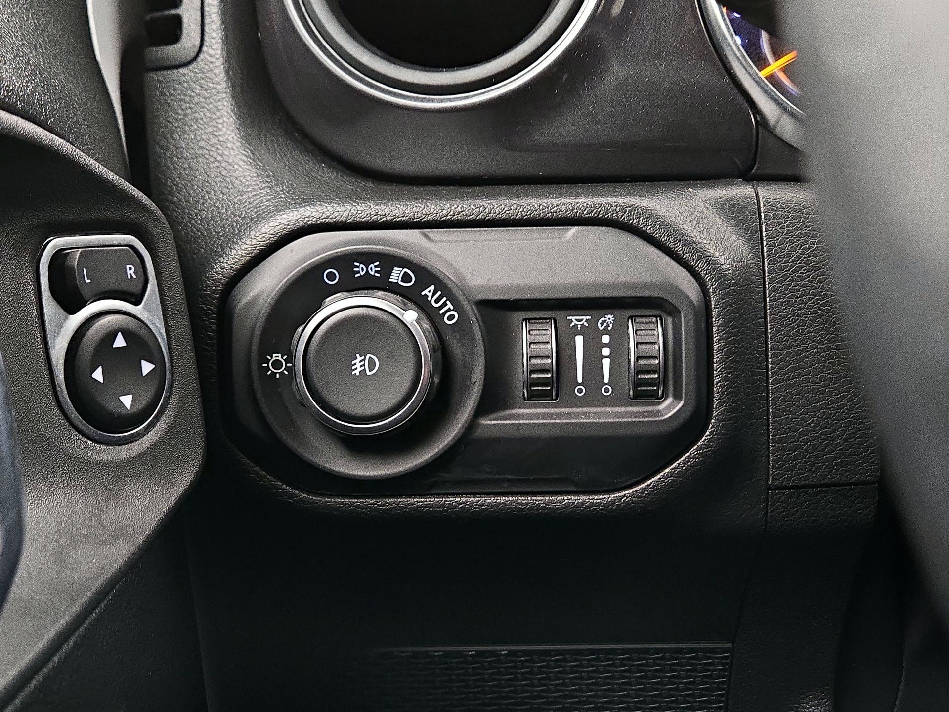 Thumbnail: 2022 Jeep Wrangler - 13