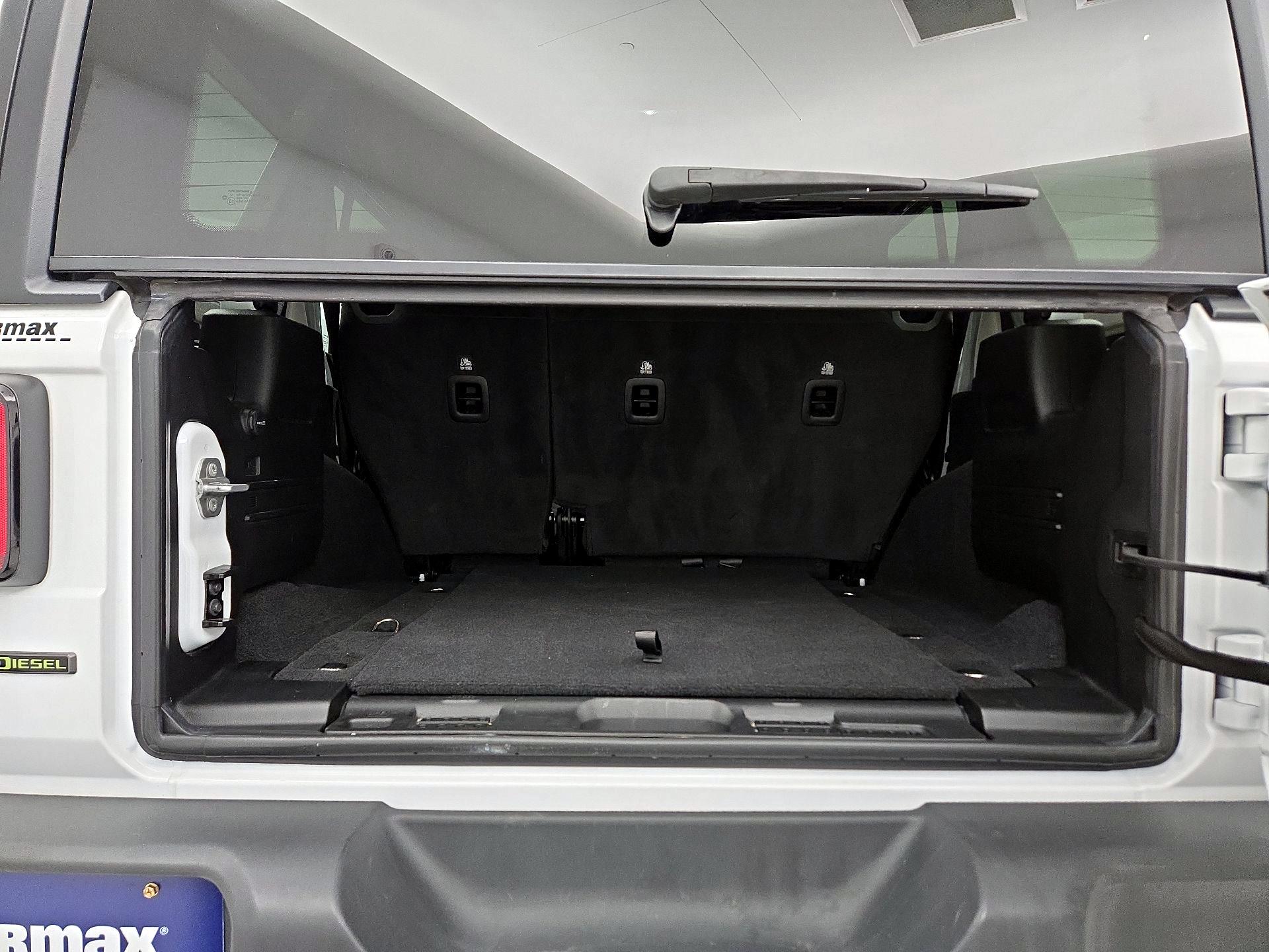 Thumbnail: 2022 Jeep Wrangler - 20